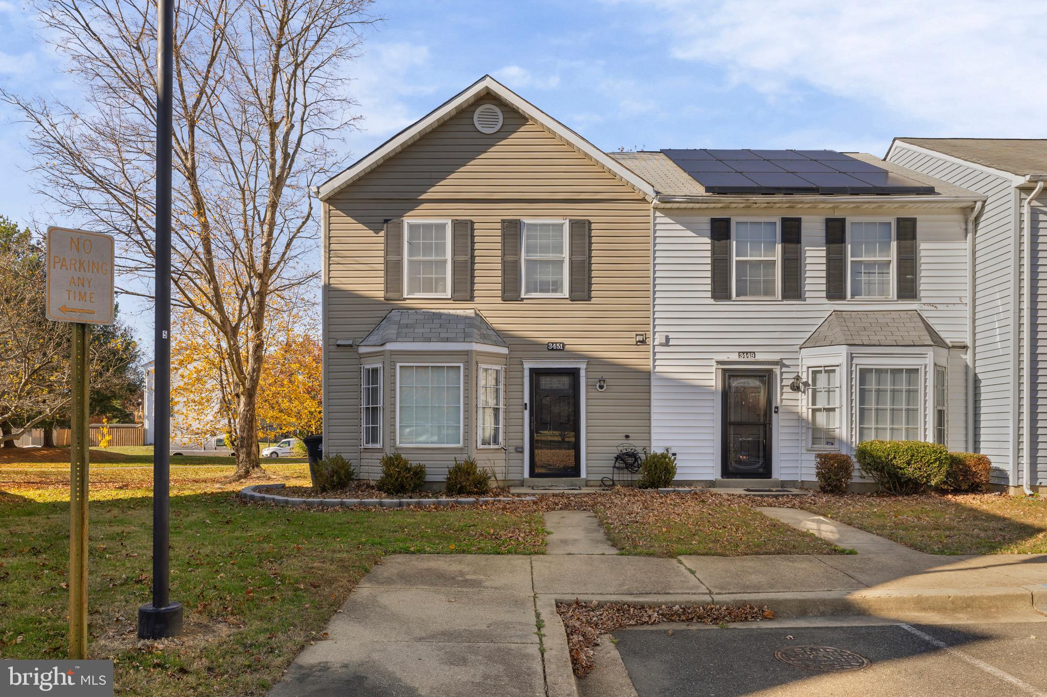 REGENCY TOWNS - Residential Lease