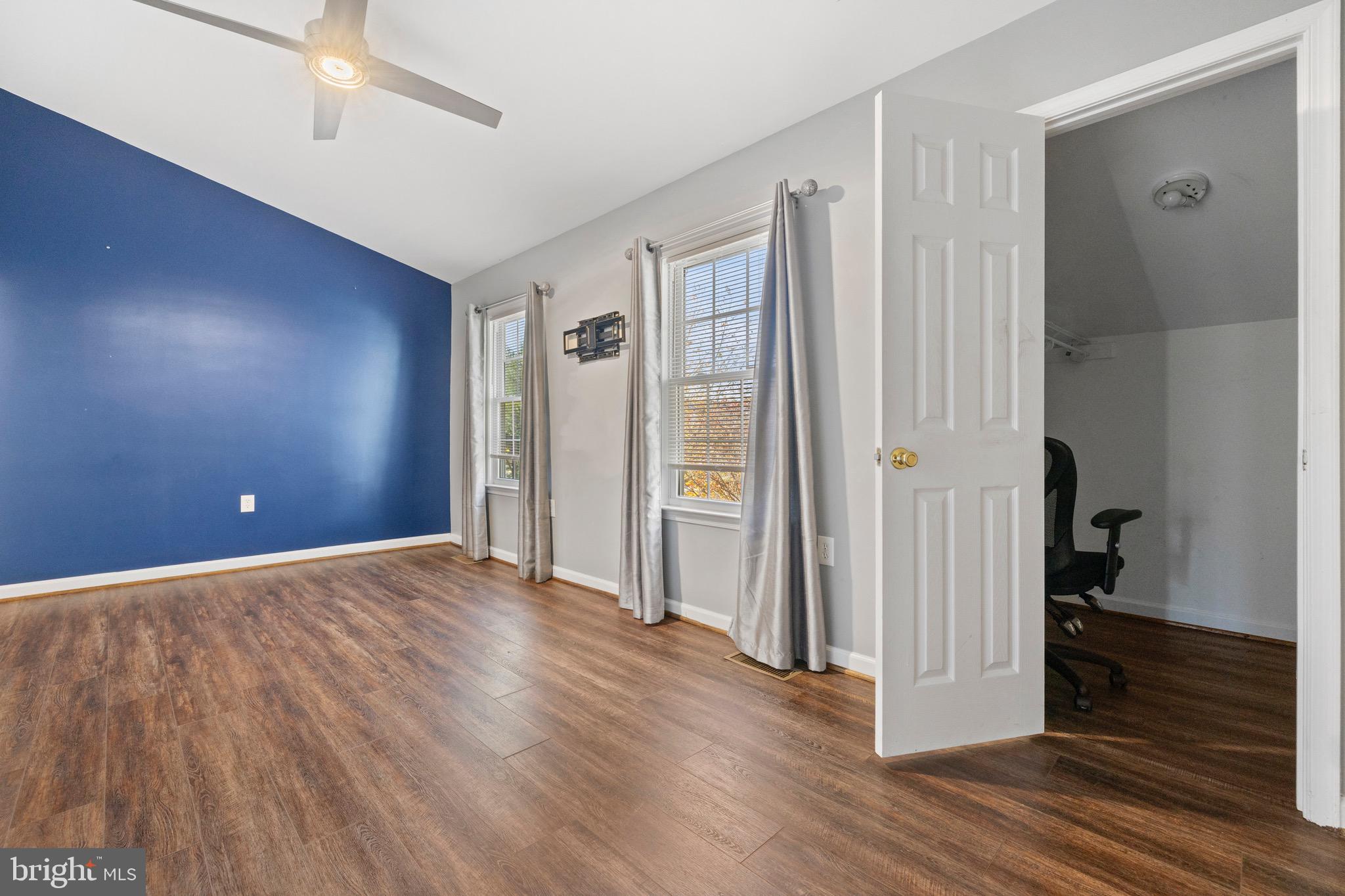 REGENCY TOWNS - Residential Lease