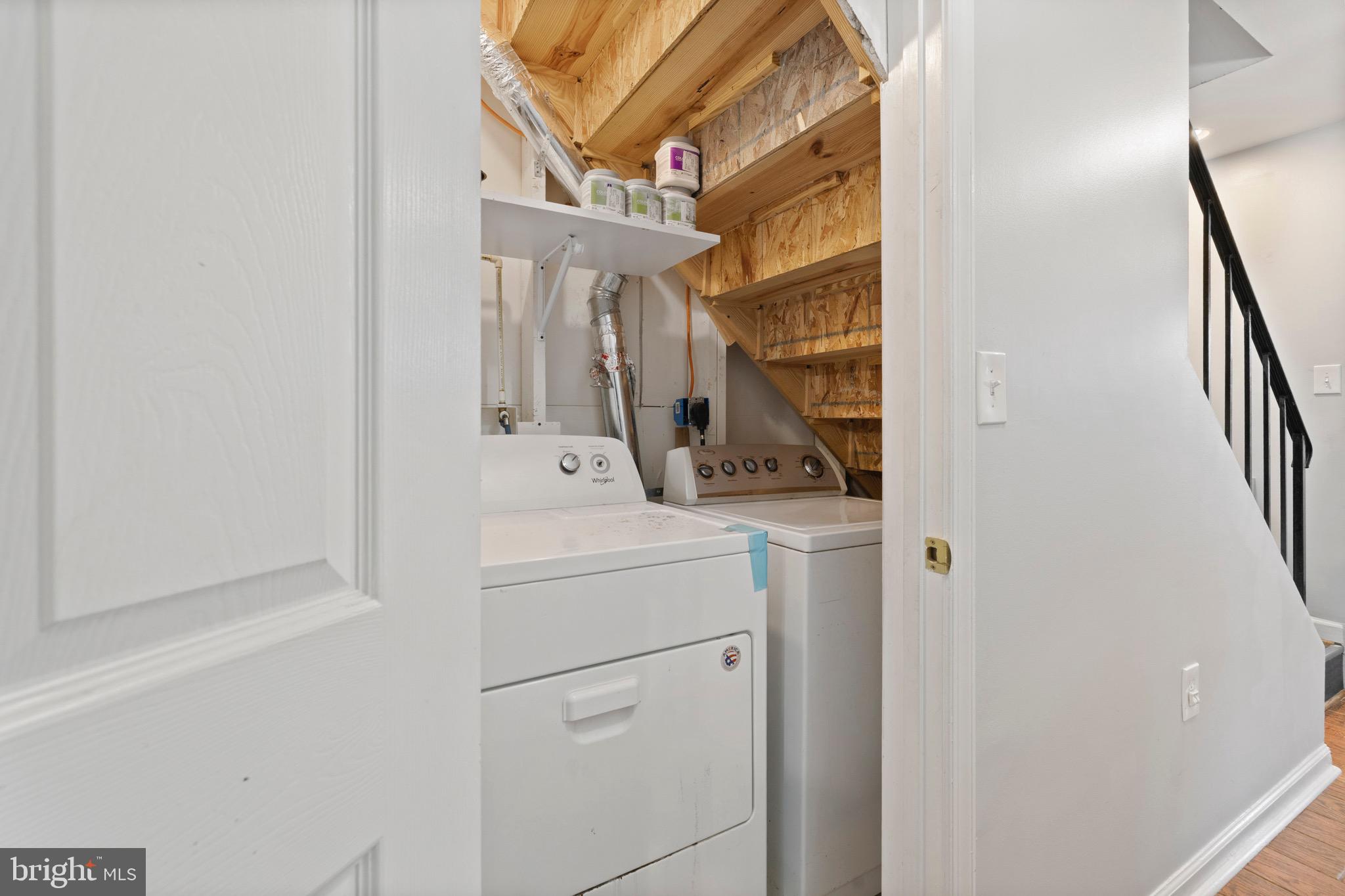 REGENCY TOWNS - Residential Lease