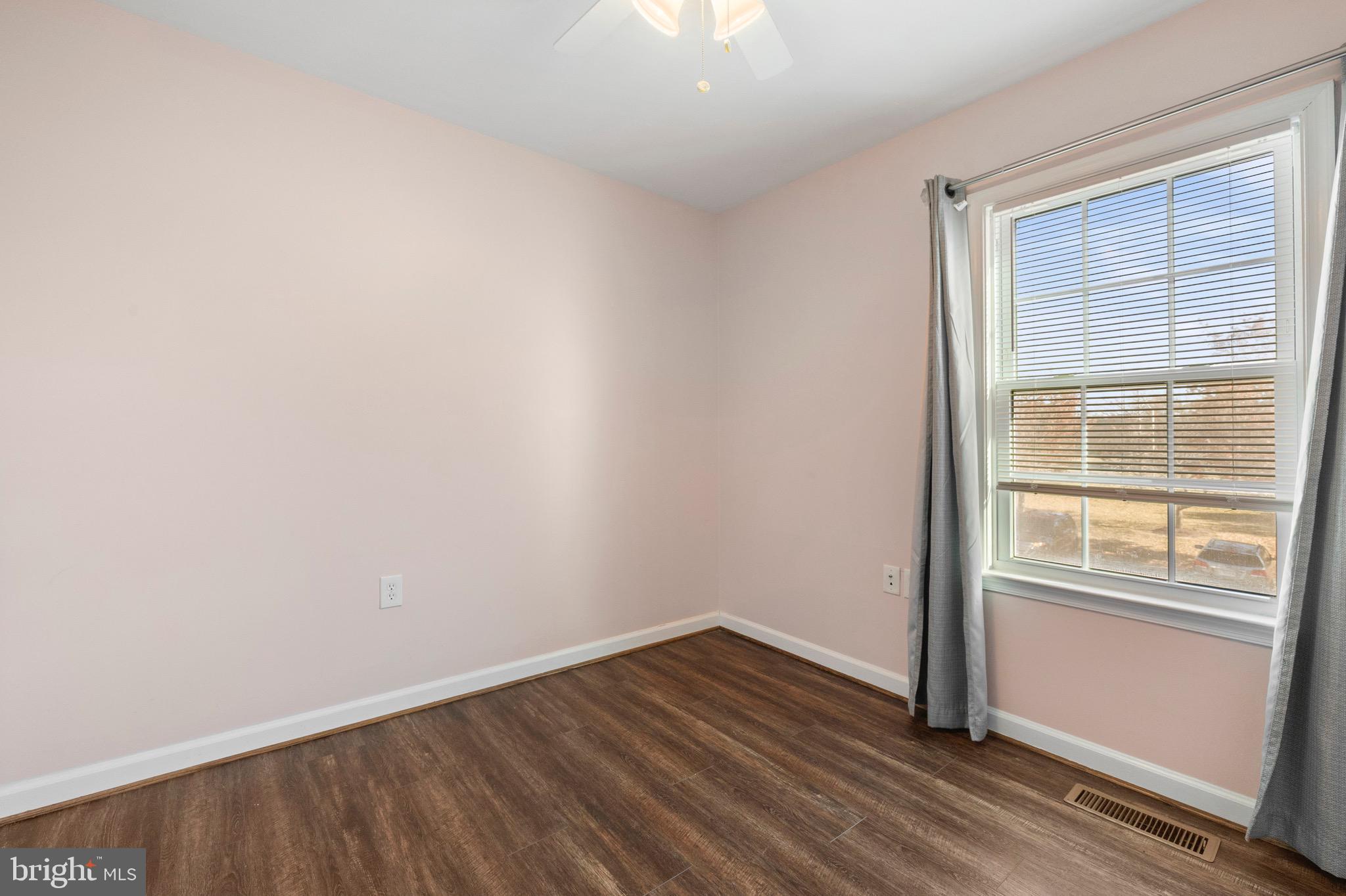 REGENCY TOWNS - Residential Lease