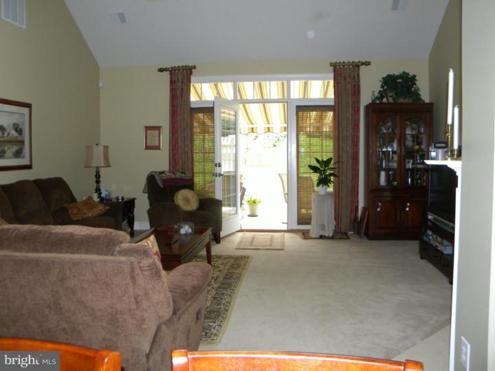 COLDSTREAM CROSSING - Residential