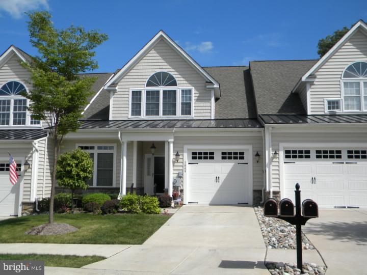 COLDSTREAM CROSSING - Residential