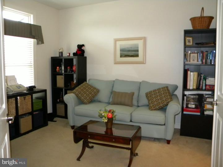 COLDSTREAM CROSSING - Residential