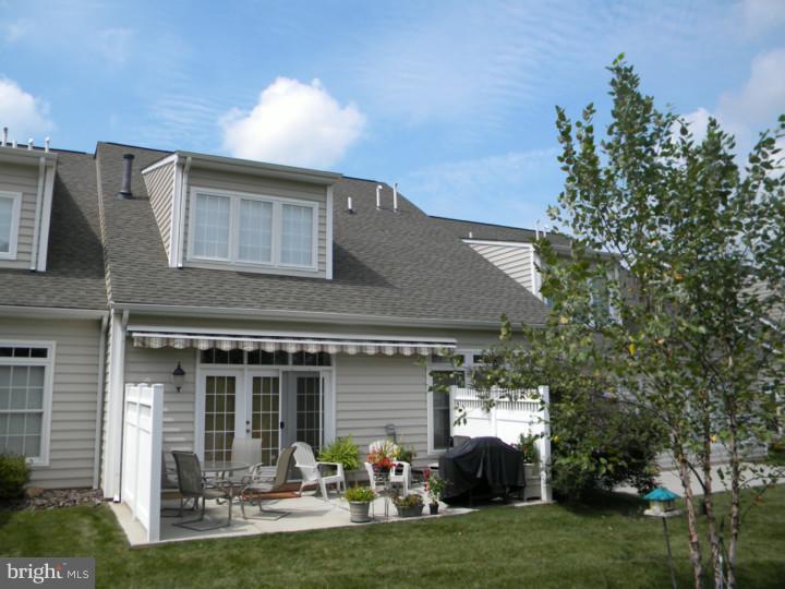 COLDSTREAM CROSSING - Residential