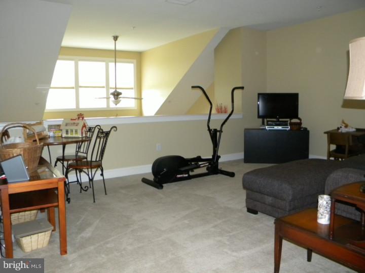 COLDSTREAM CROSSING - Residential