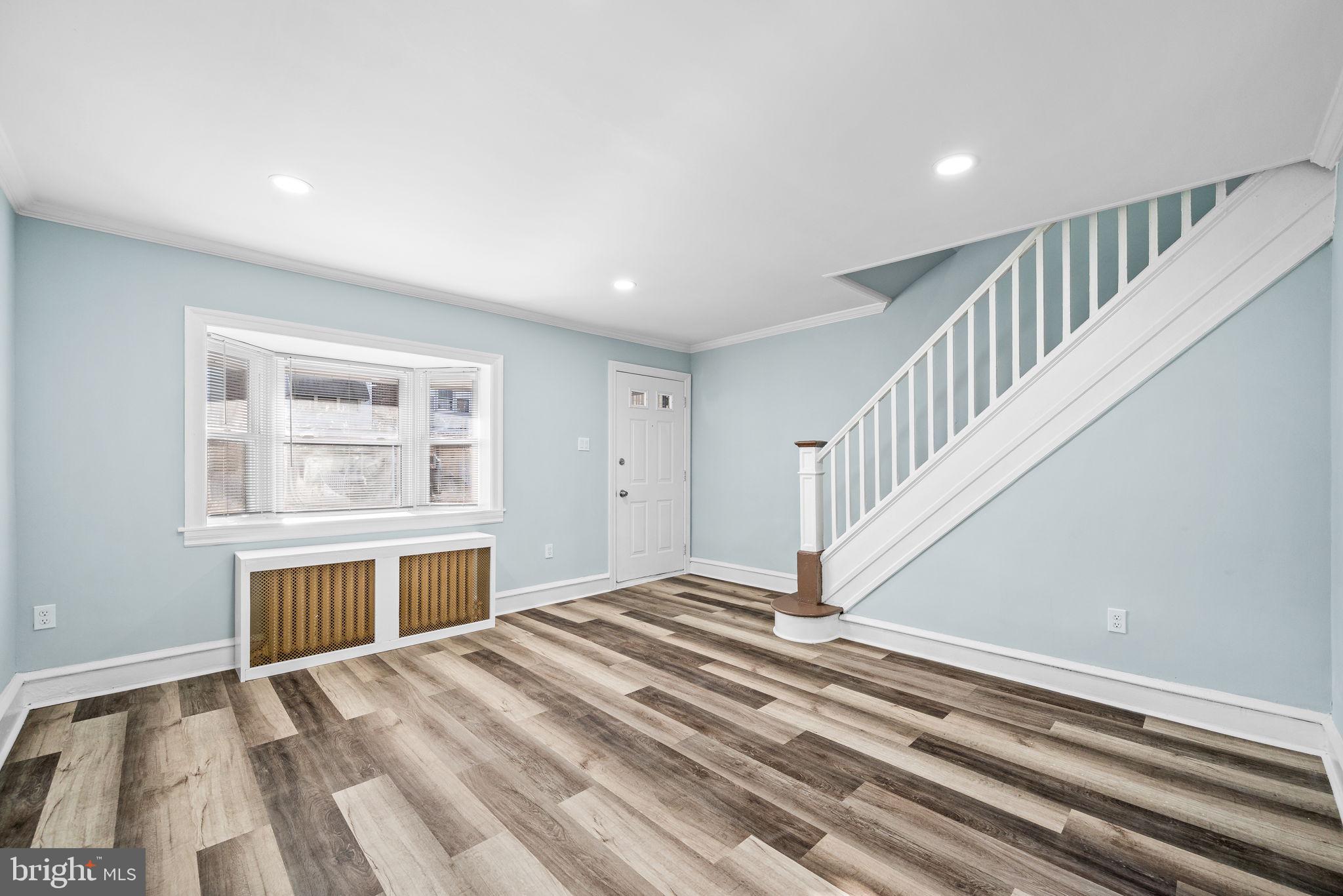 OXFORD CIRCLE - Residential