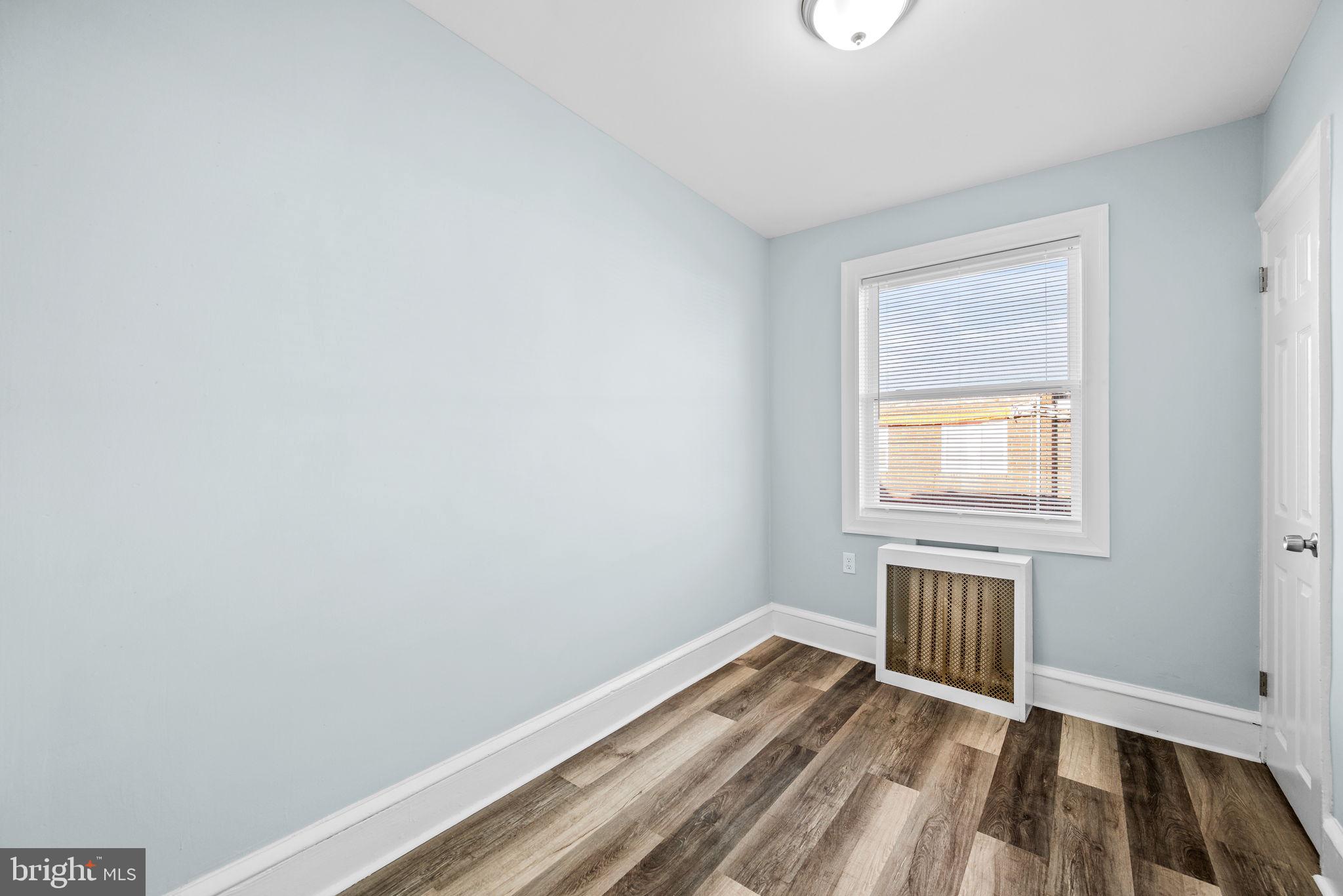 OXFORD CIRCLE - Residential