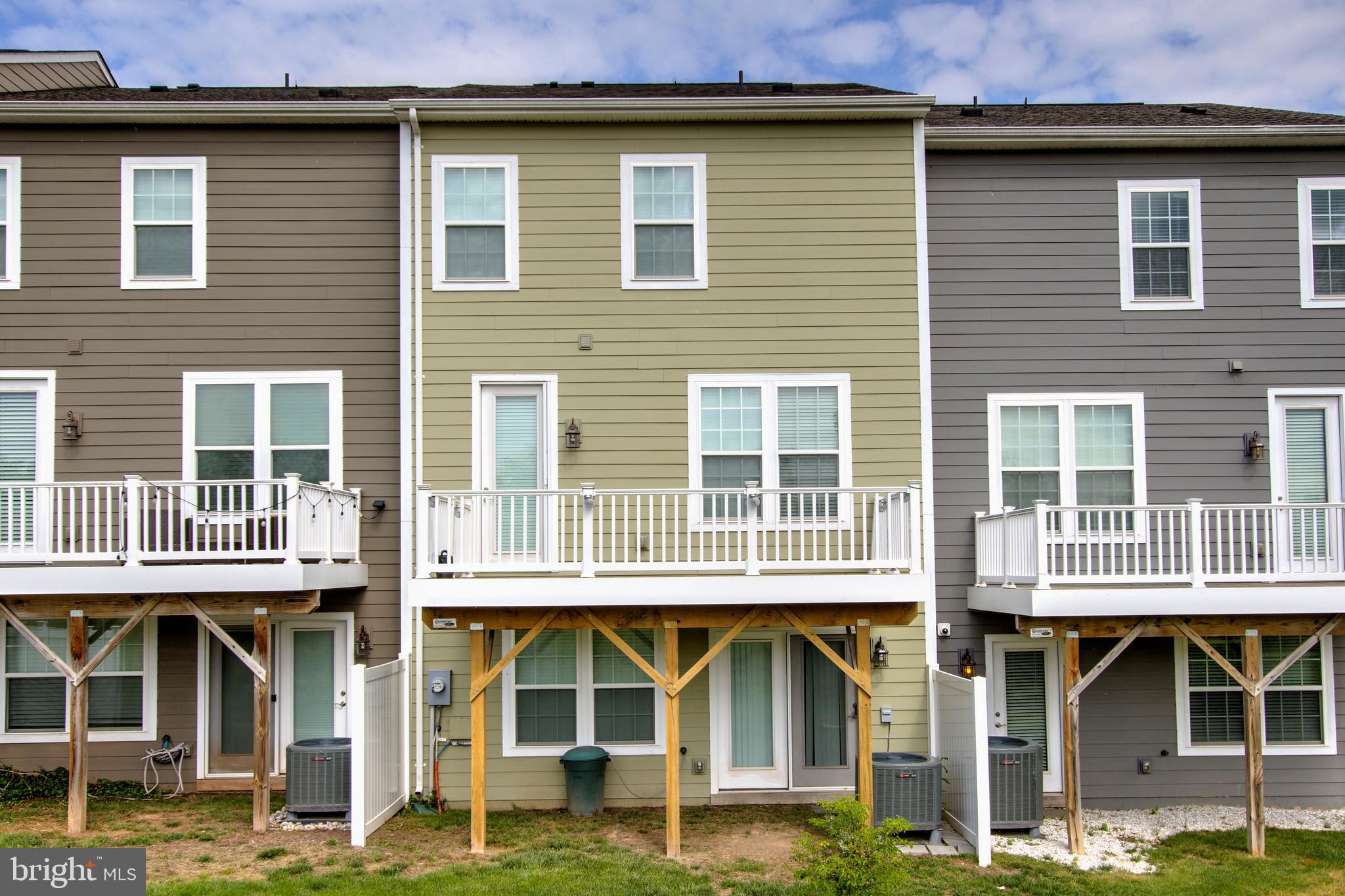 HEATHCOTE COMMONS - Residential