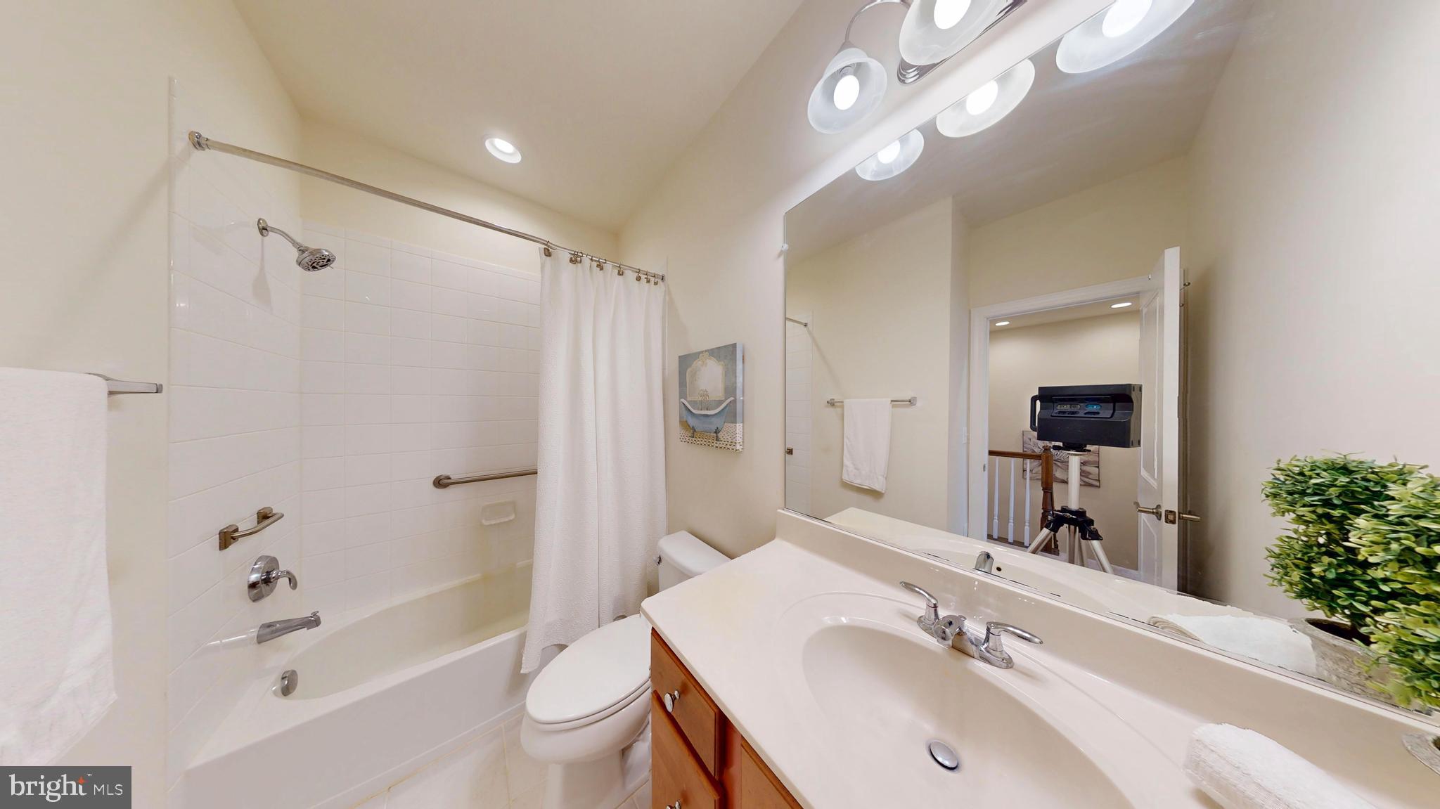 HEATHCOTE COMMONS - Residential