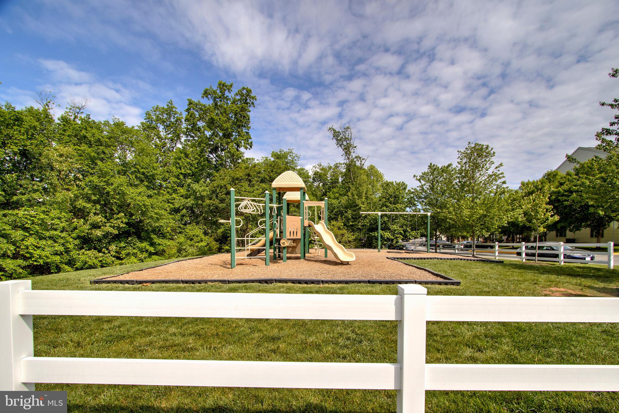 HEATHCOTE COMMONS - Residential