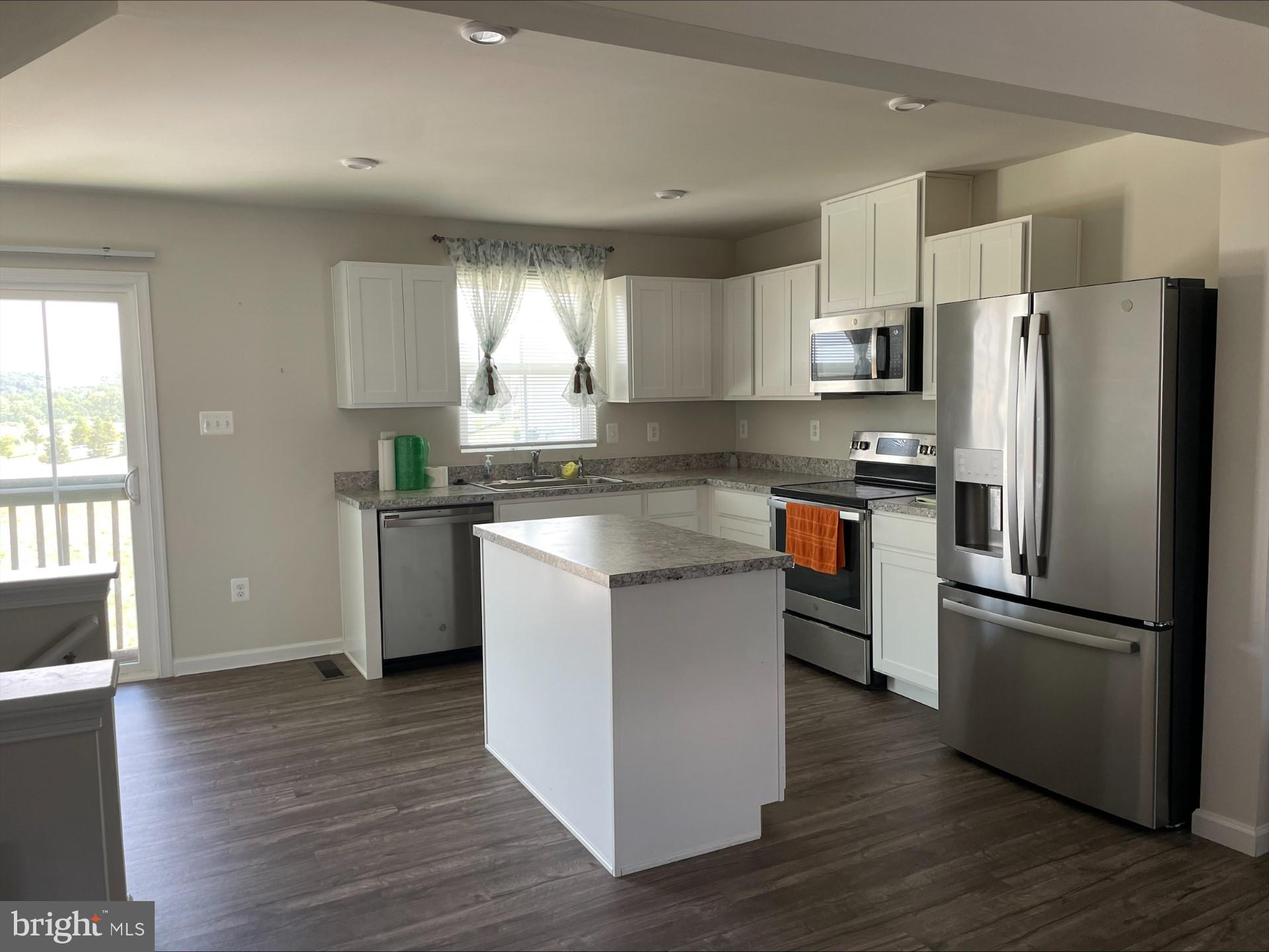 STONECREST - Residential Lease