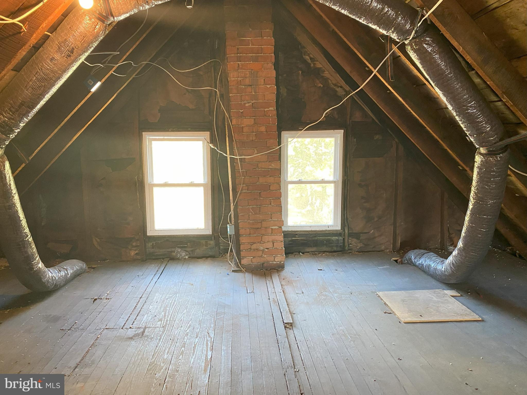 BRUNSWICK - Residential