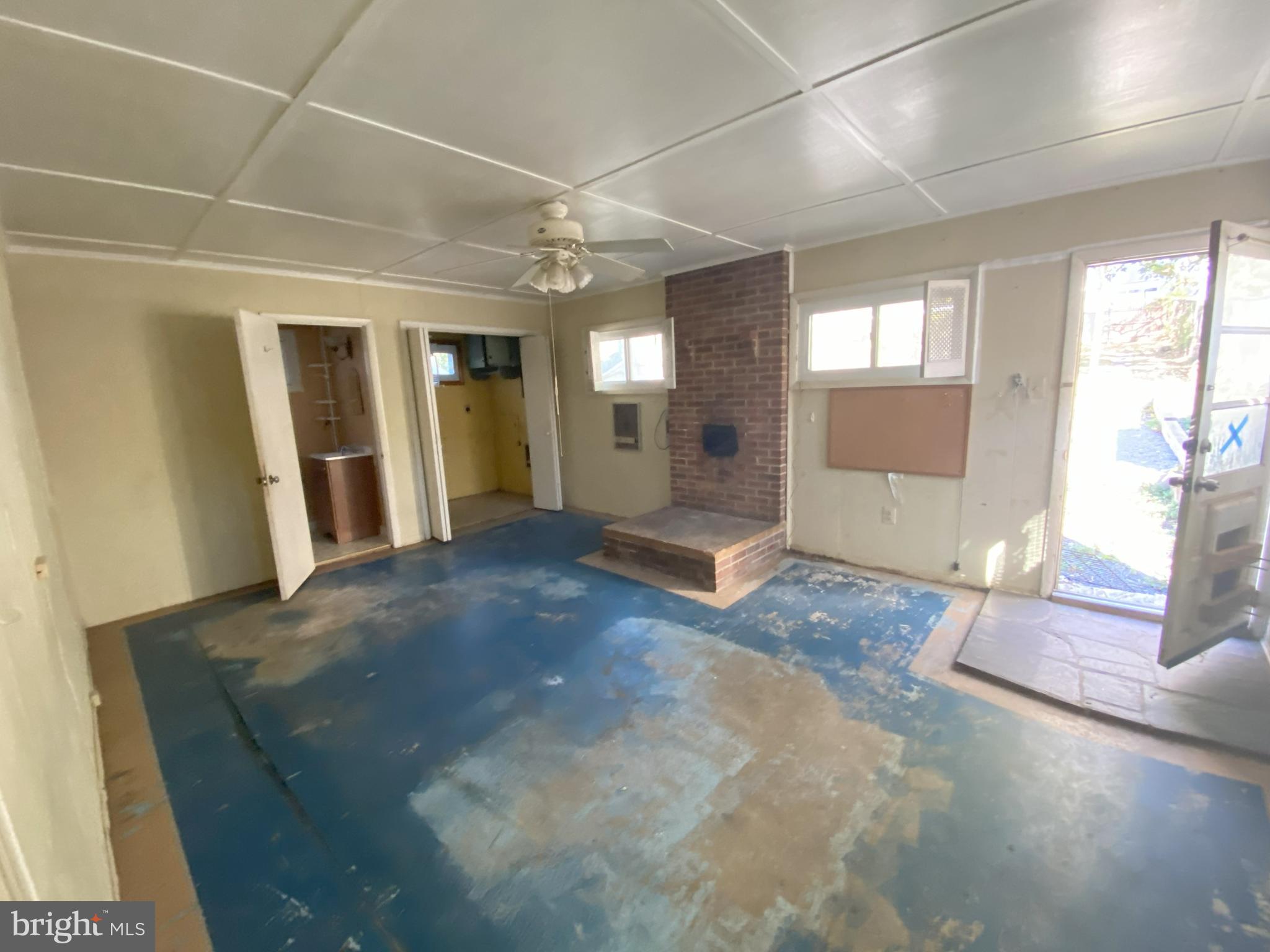 BRUNSWICK - Residential