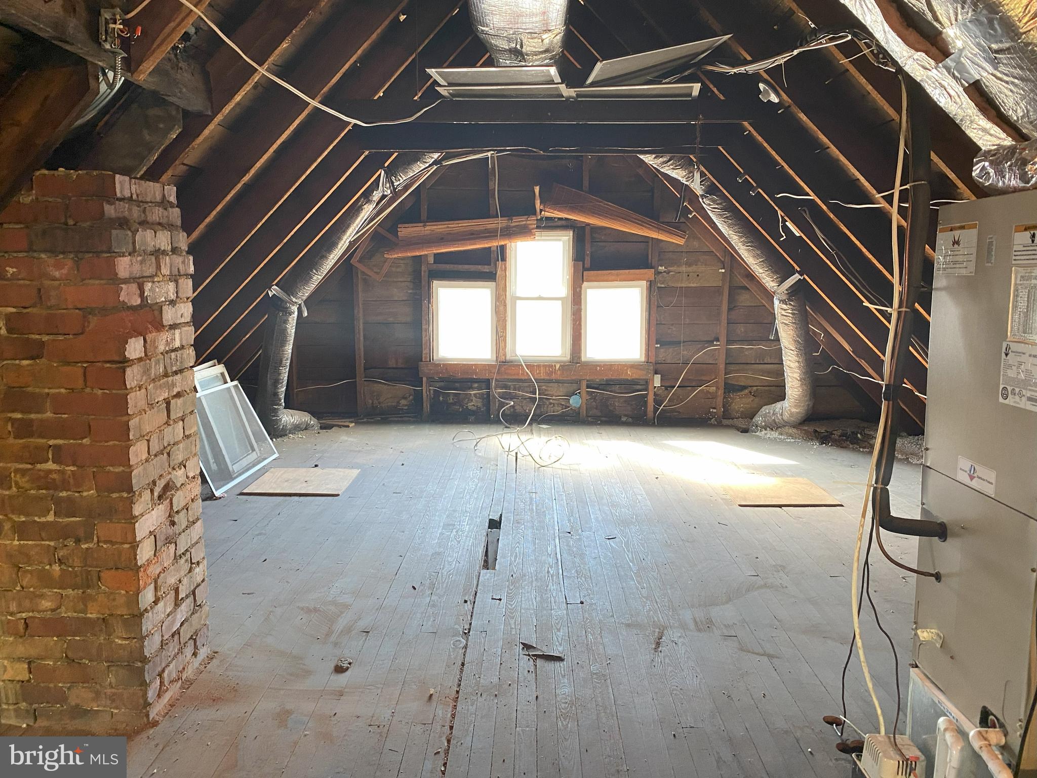 BRUNSWICK - Residential