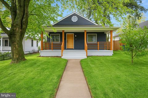 Photo of 103 Pennsylvania Avenue, FREDERICK, MD 21701 (MLS # MDFR2071610)