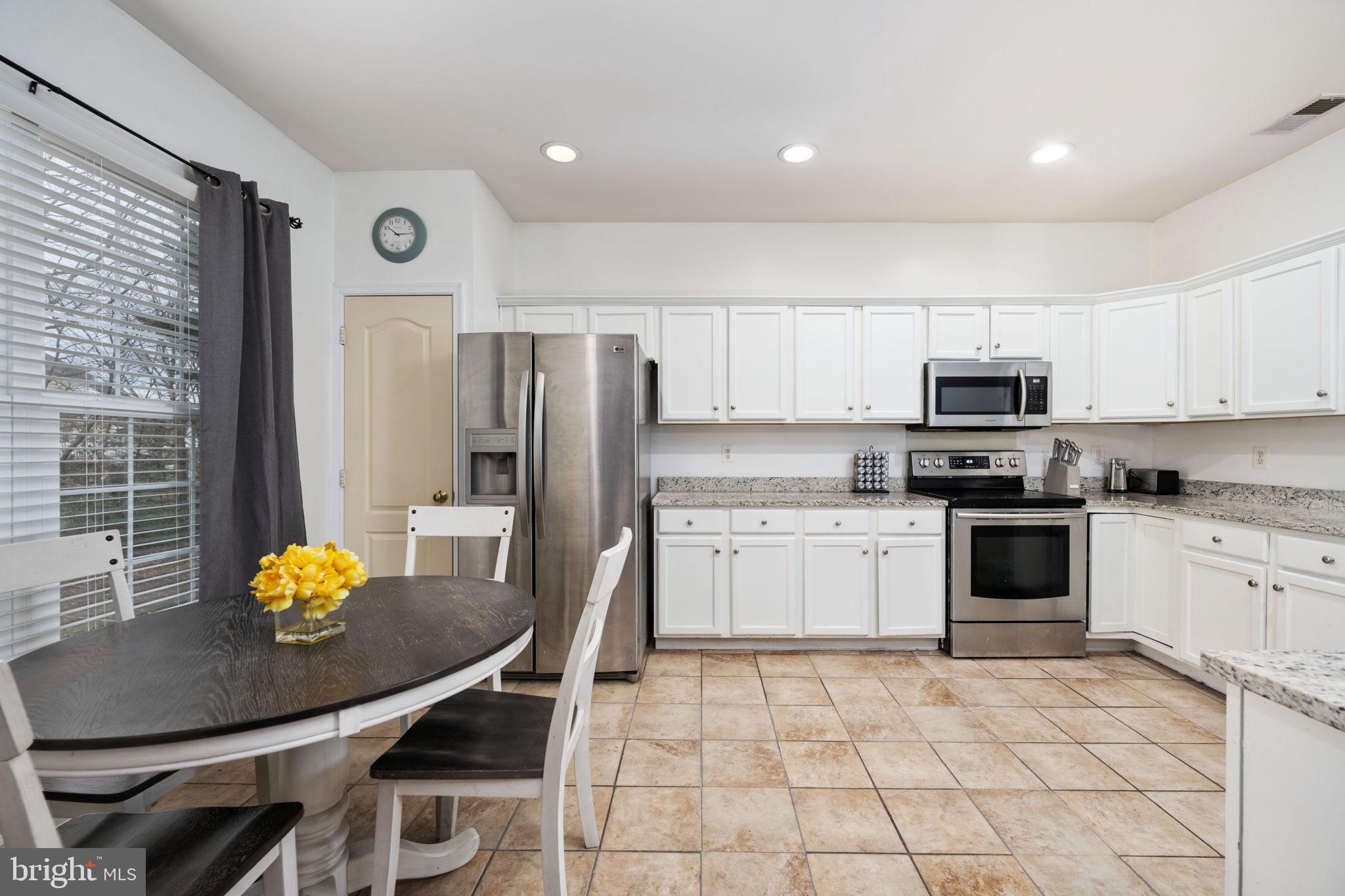 SPYGLASS HILL - Residential Lease