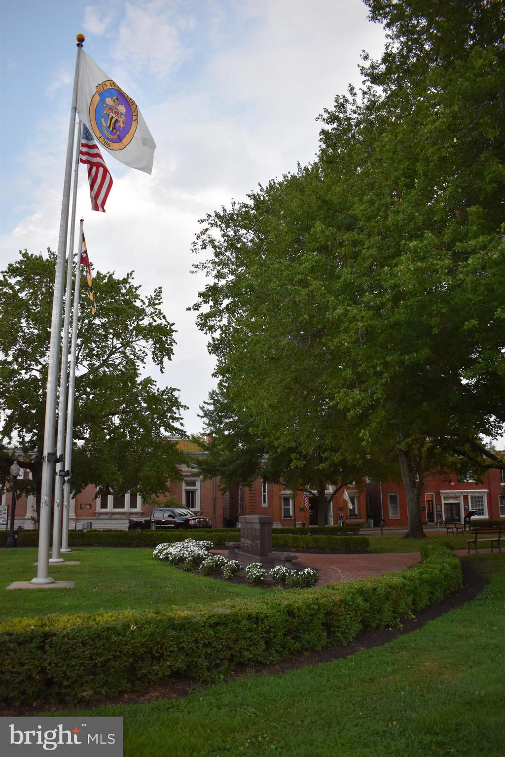 CENTREVILLE - Residential