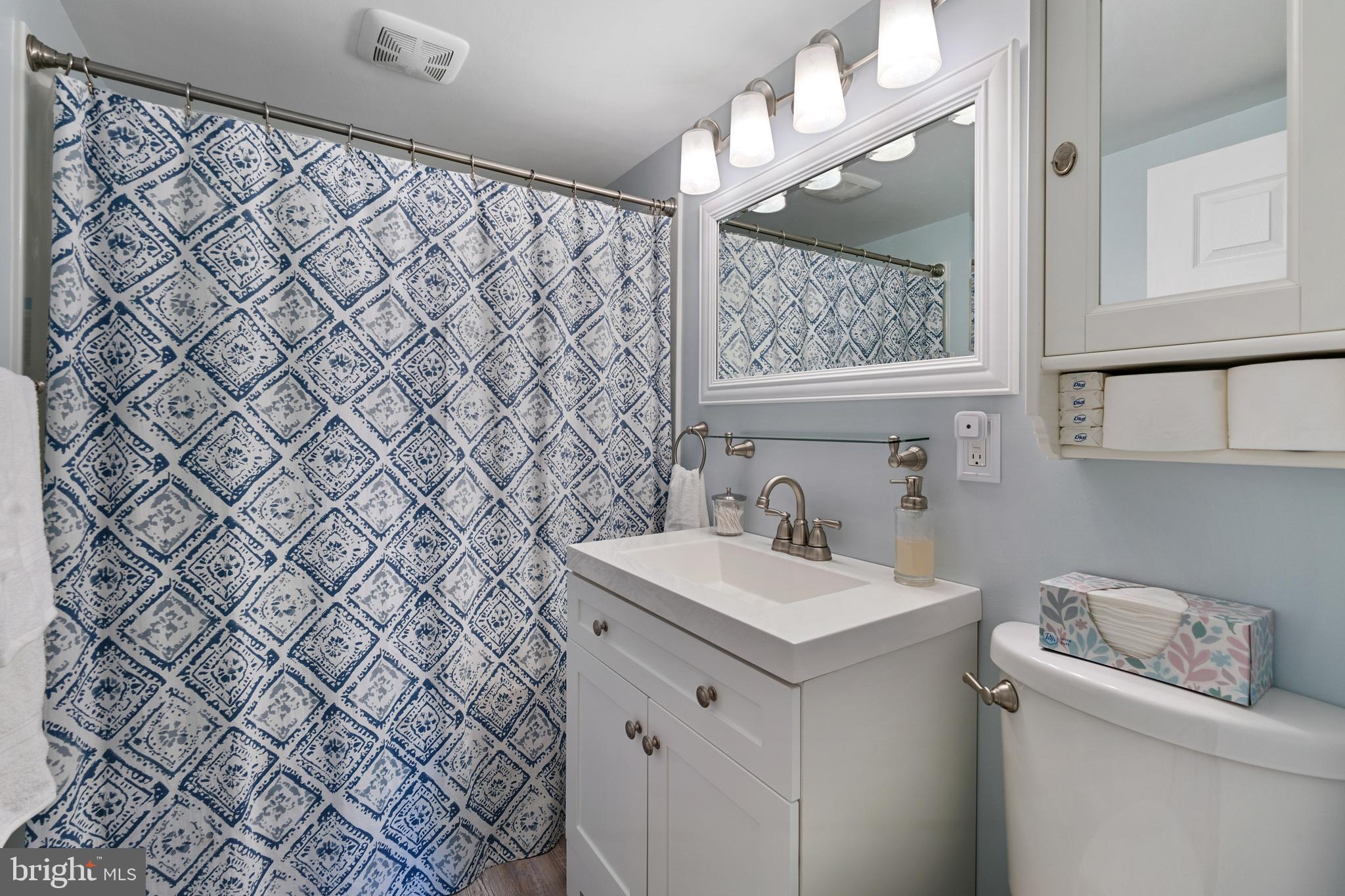 CENTREVILLE - Residential