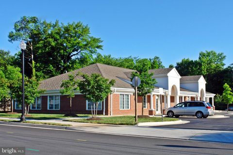 10614 WARWICK AVENUE A FAIRFAX VA 22030