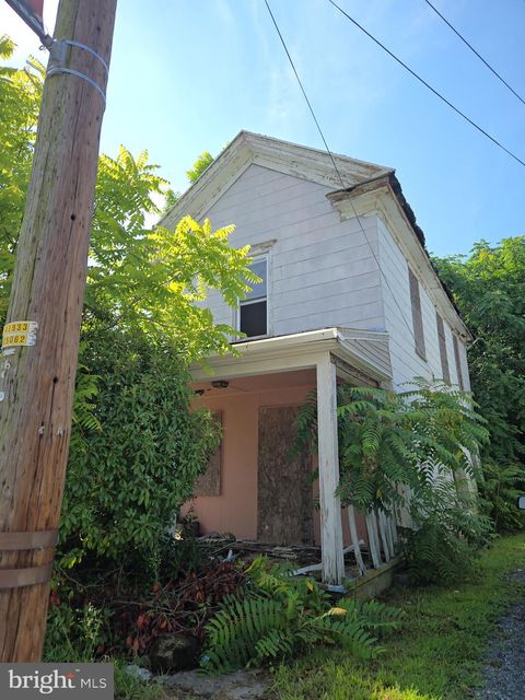 204 ACADEMY AVENUE FEDERALSBURG MD 21632