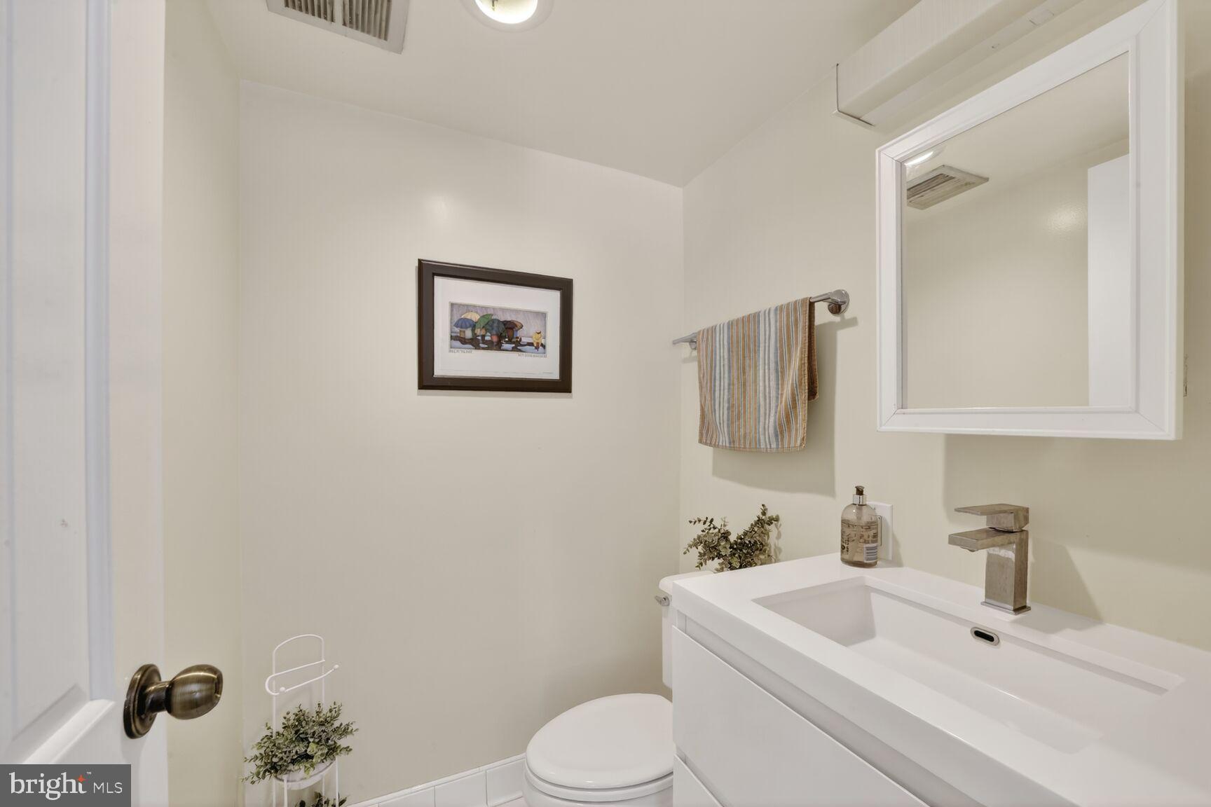 FRIENDSHIP HEIGHTS - Residential