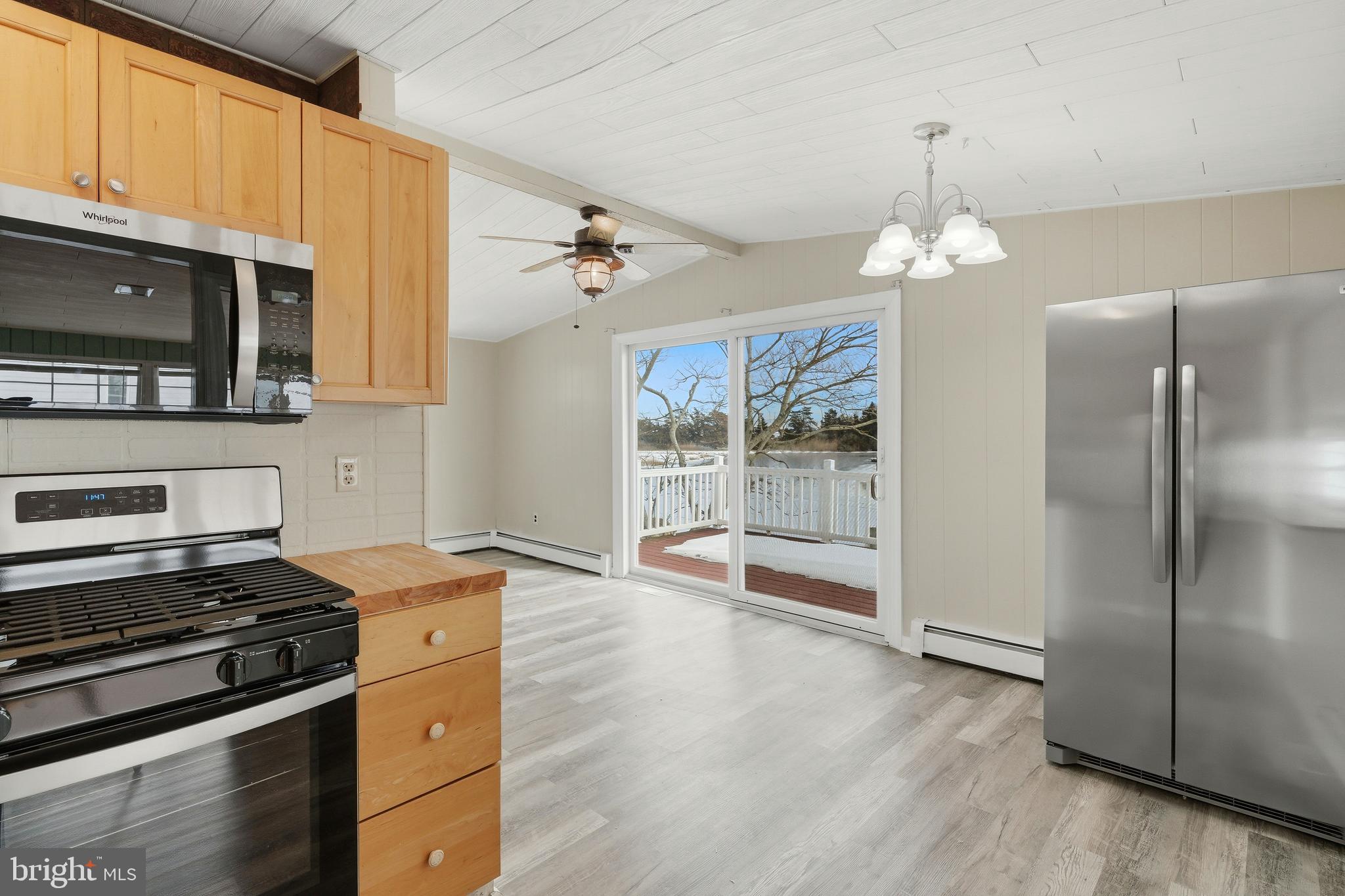 HOLLY LAKE HARBOR - Residential