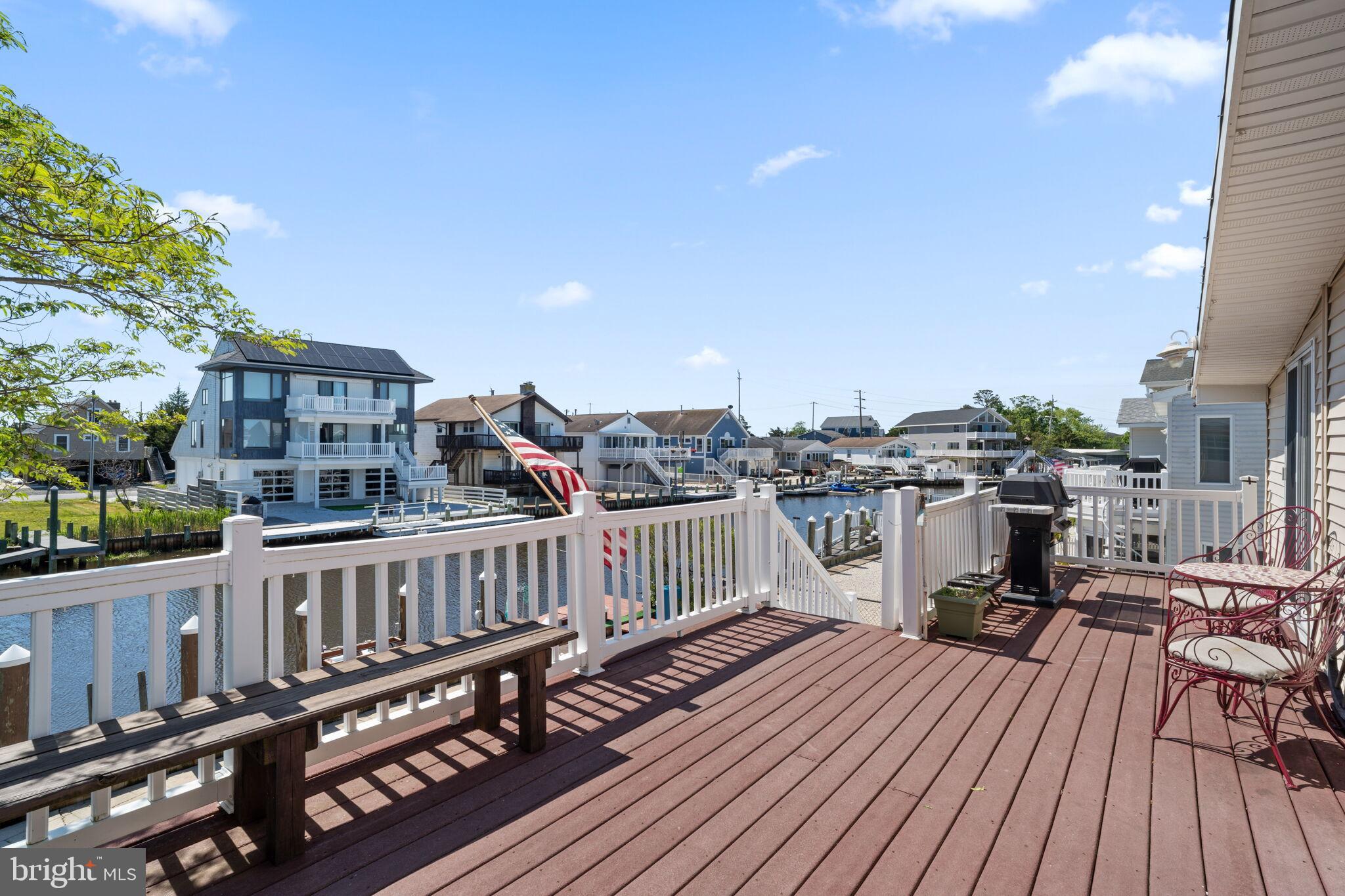 HOLLY LAKE HARBOR - Residential