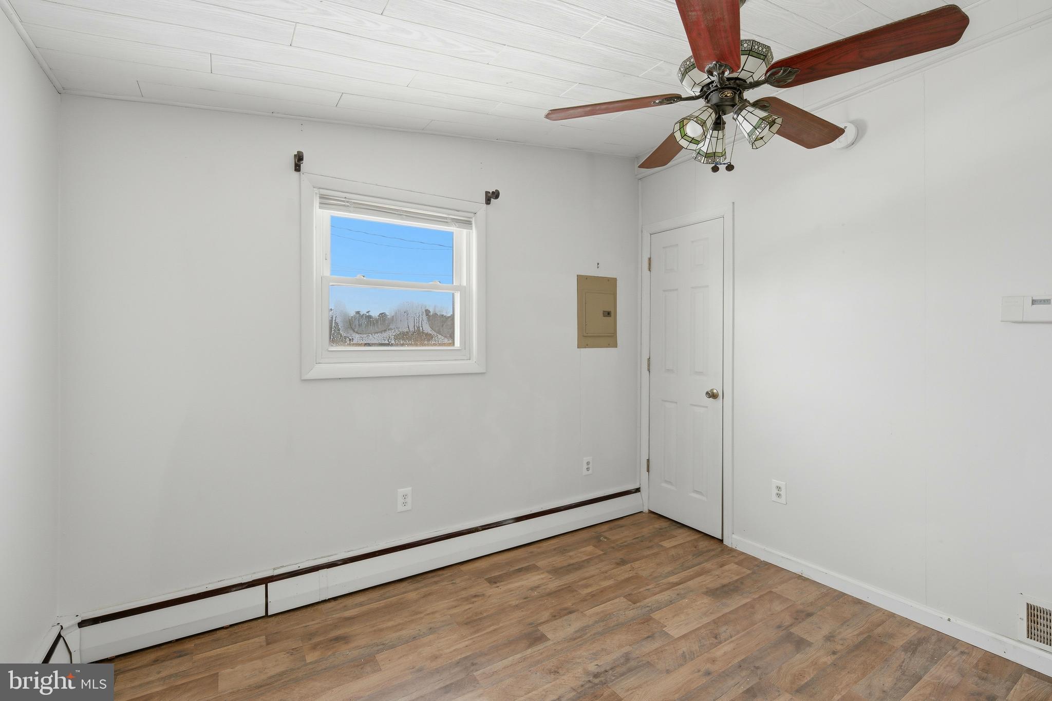 HOLLY LAKE HARBOR - Residential