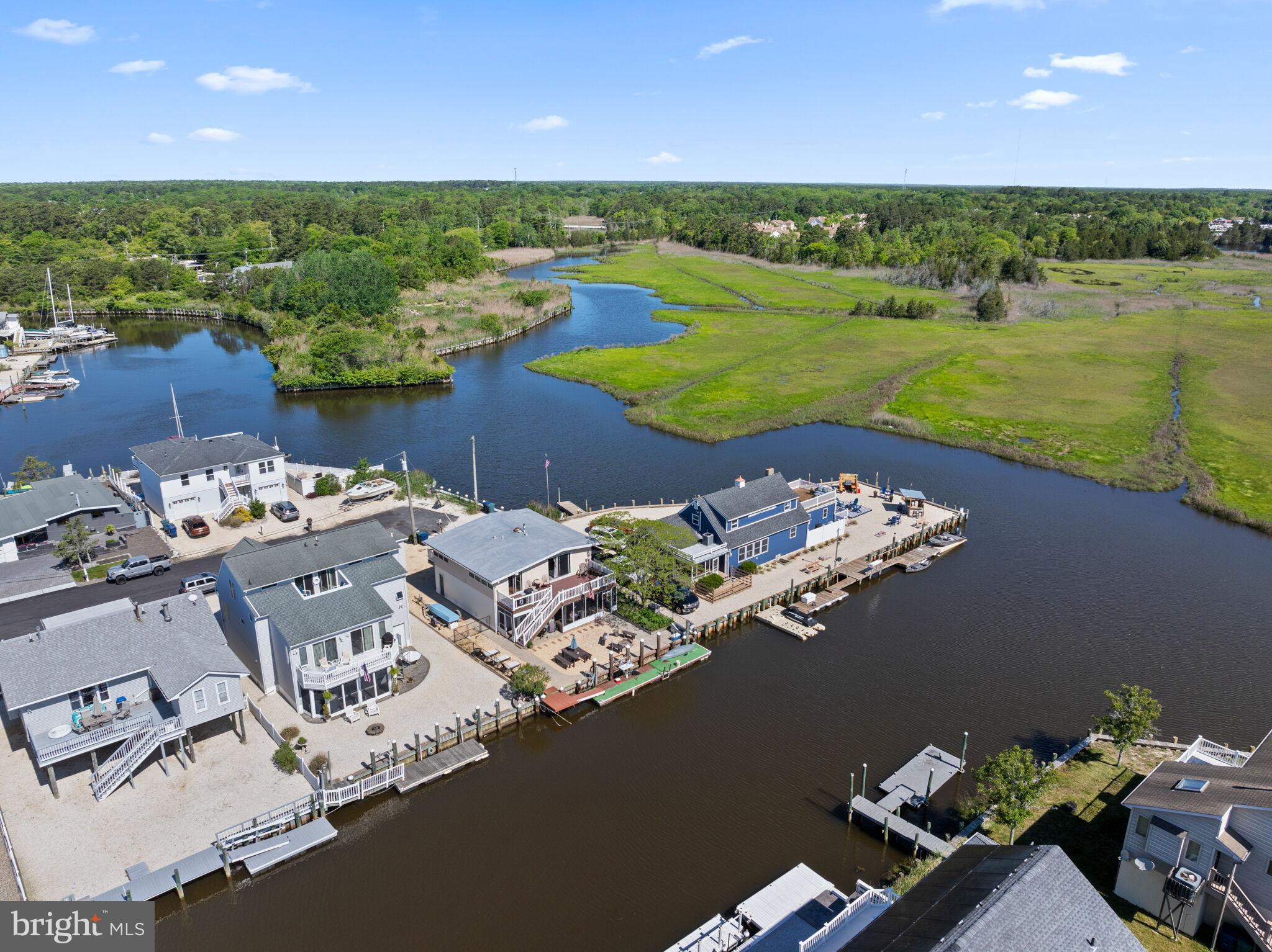 HOLLY LAKE HARBOR - Residential