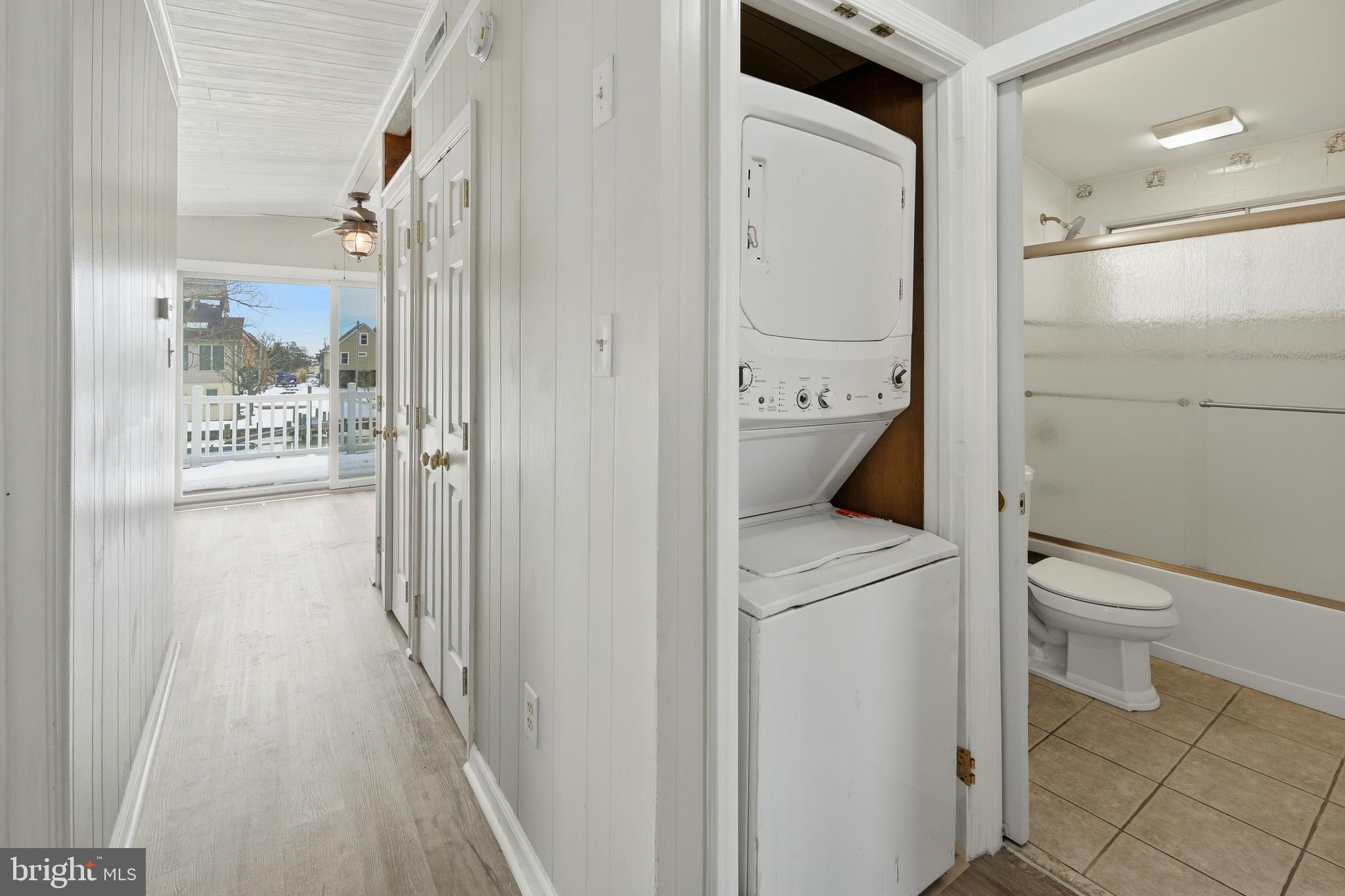 HOLLY LAKE HARBOR - Residential