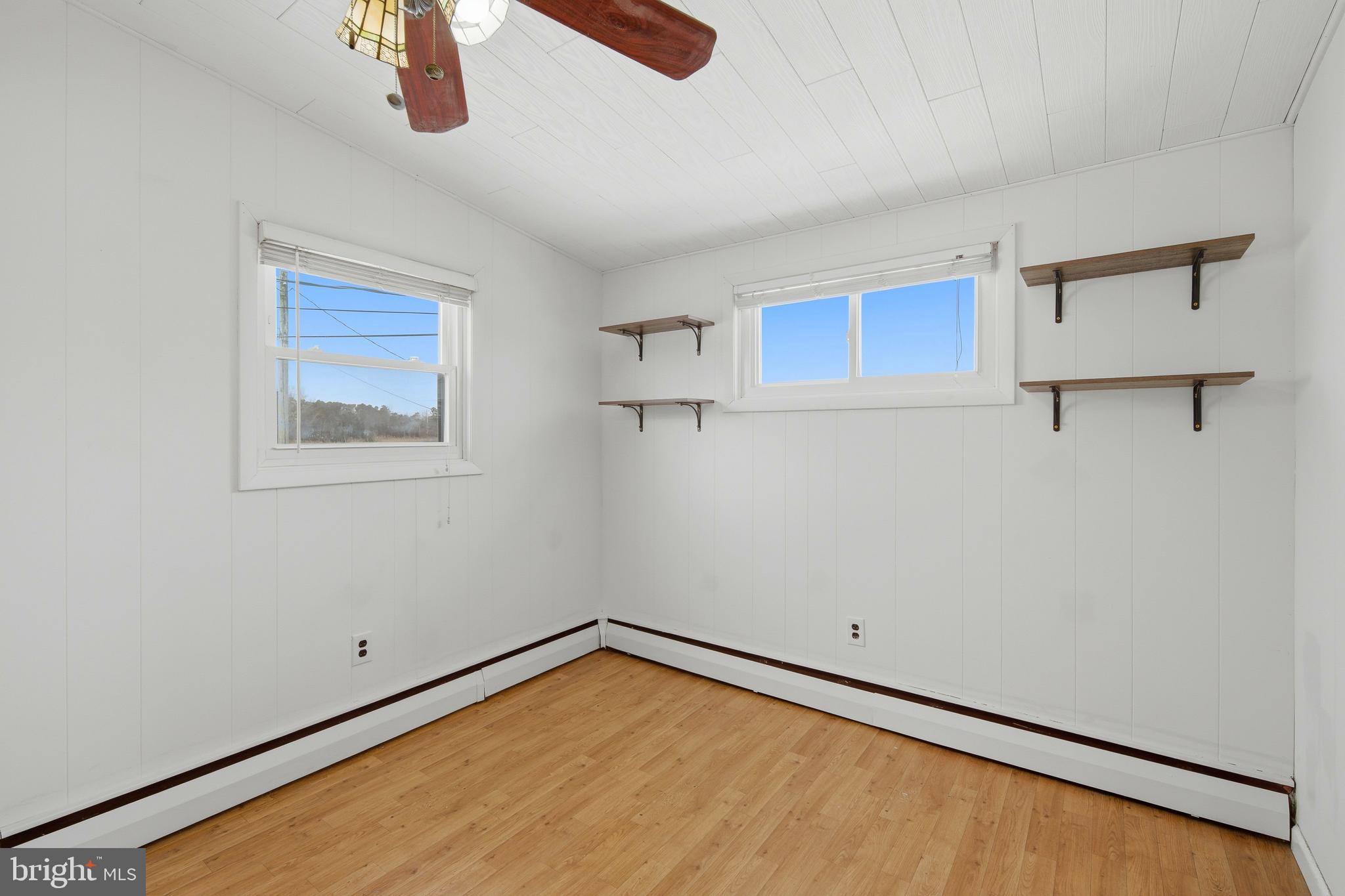 HOLLY LAKE HARBOR - Residential