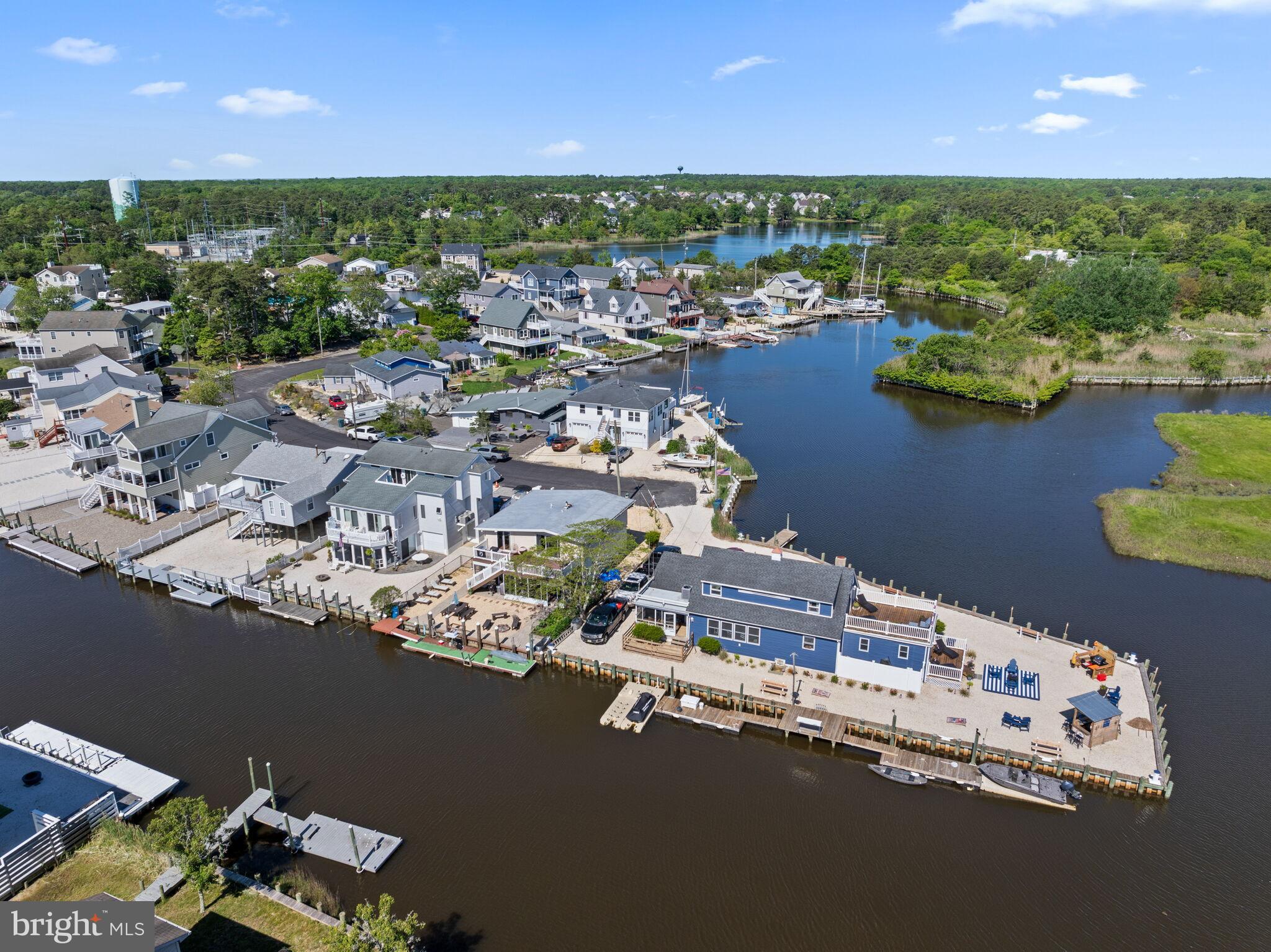 HOLLY LAKE HARBOR - Residential