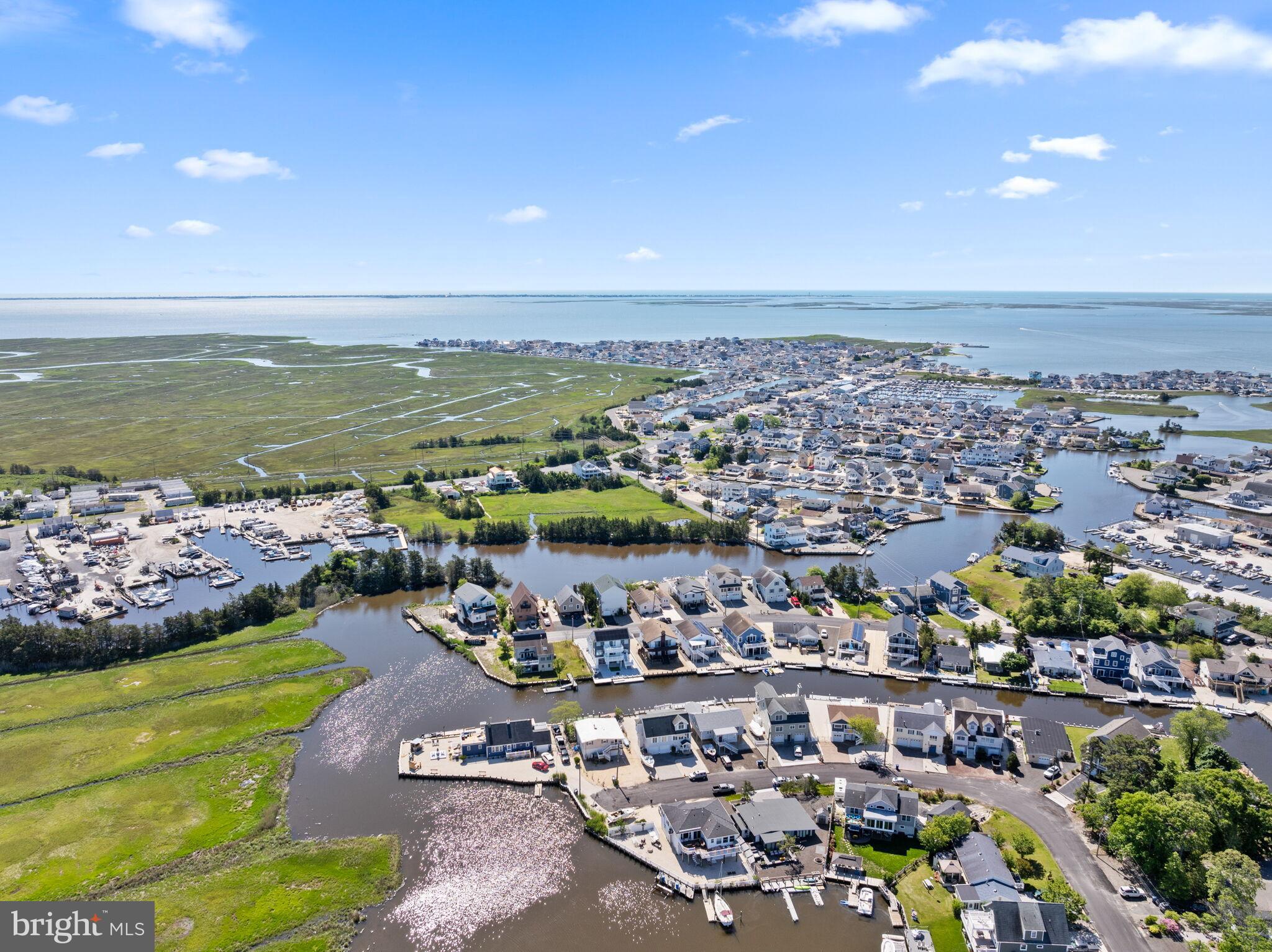 HOLLY LAKE HARBOR - Residential