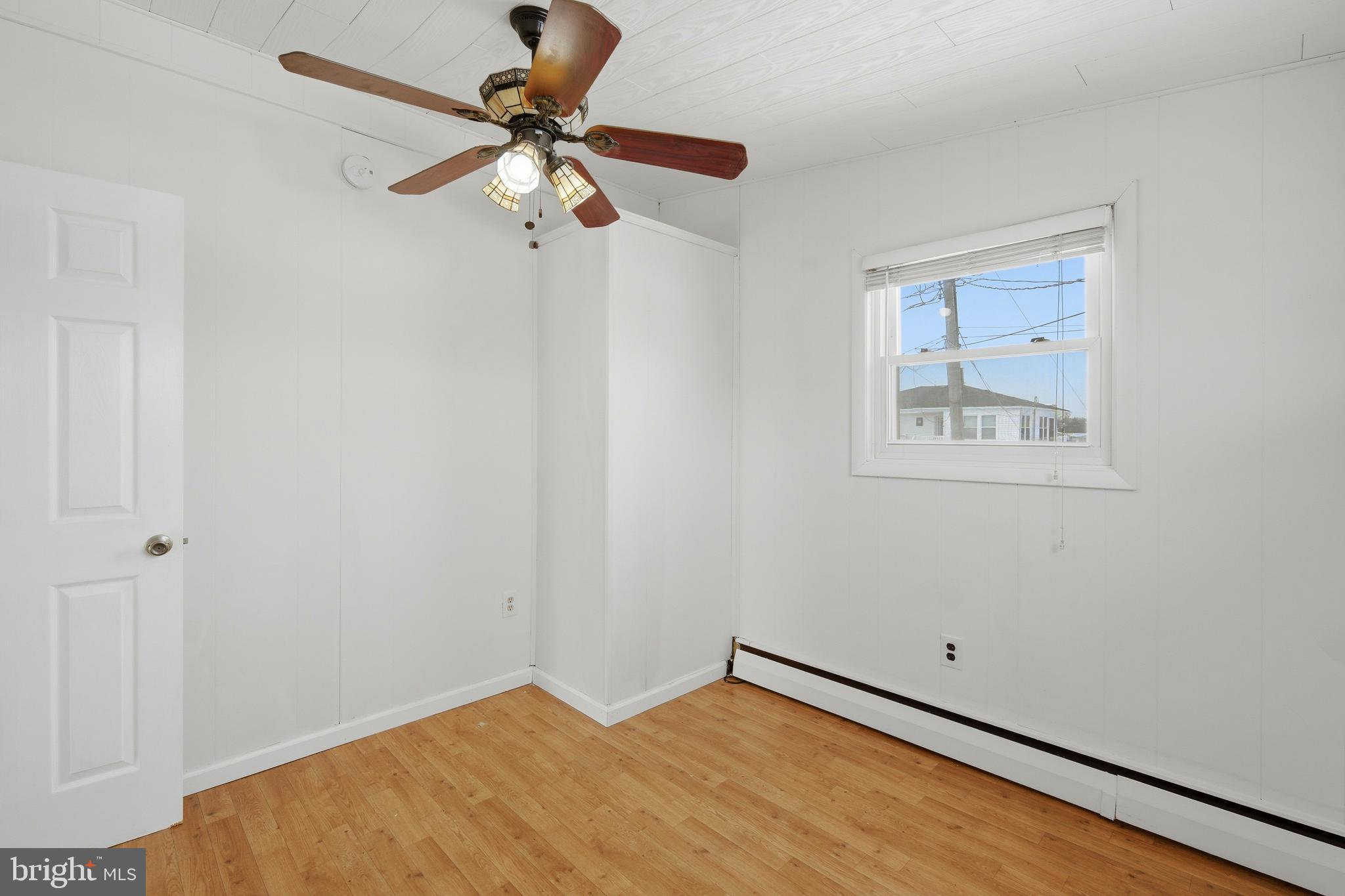 HOLLY LAKE HARBOR - Residential