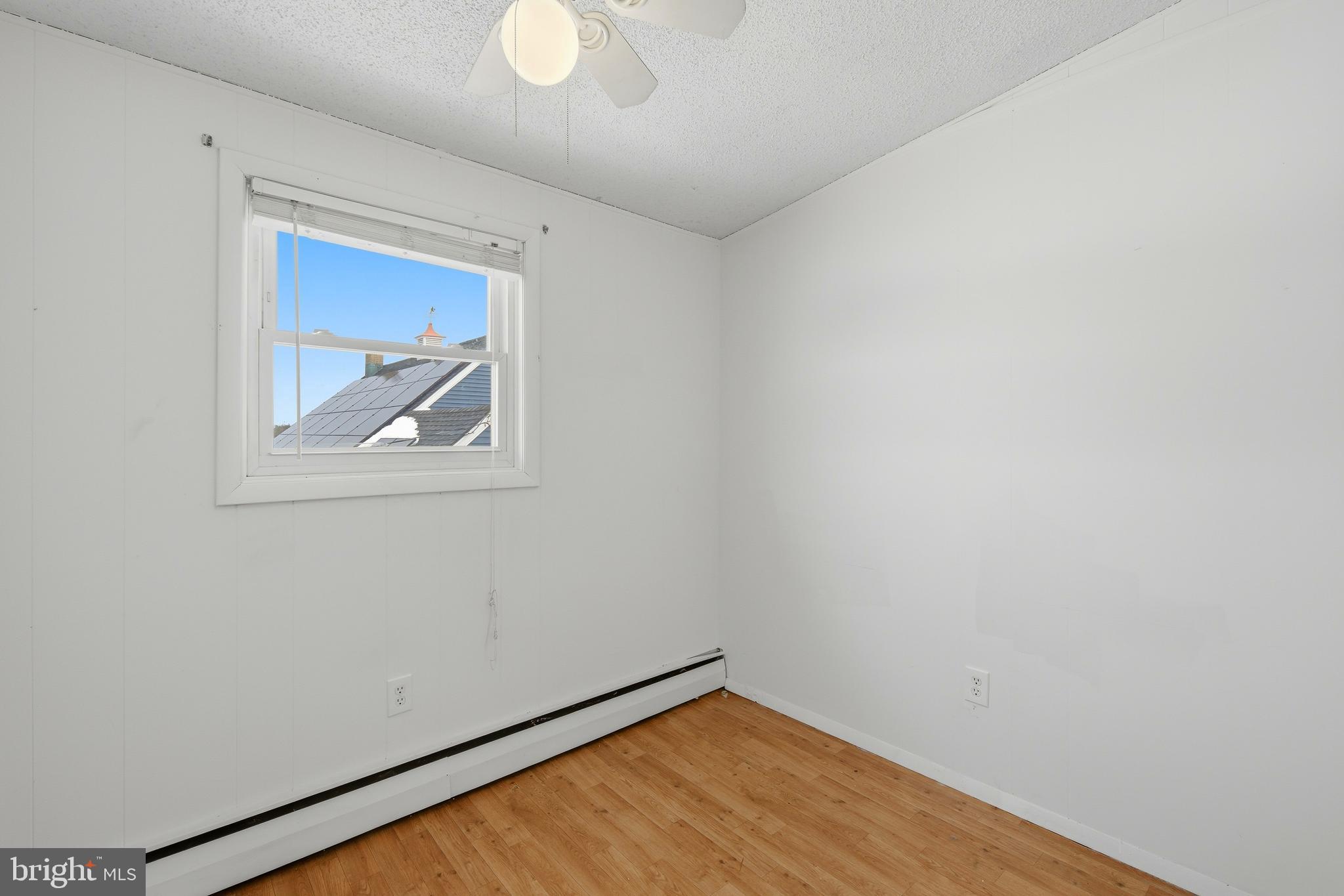 HOLLY LAKE HARBOR - Residential