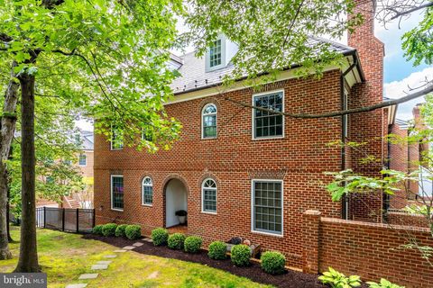 1107 KENSINGTON ROAD MCLEAN VA 22101