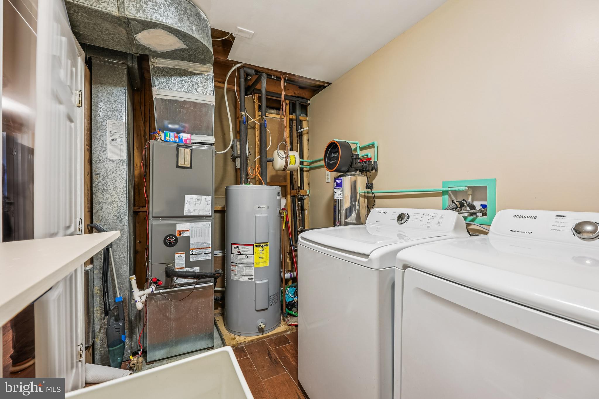 BARONS - Residential