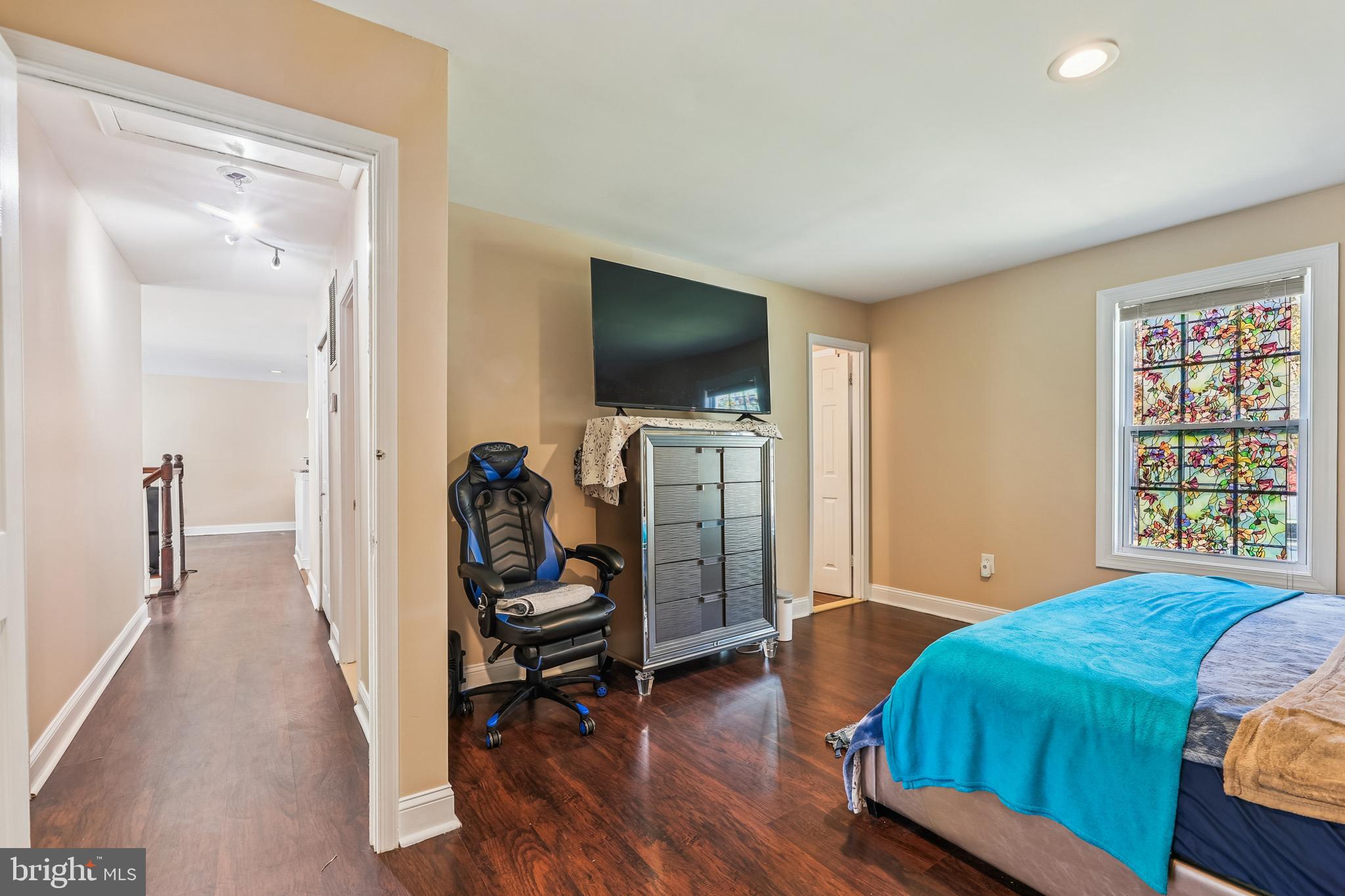 BARONS - Residential