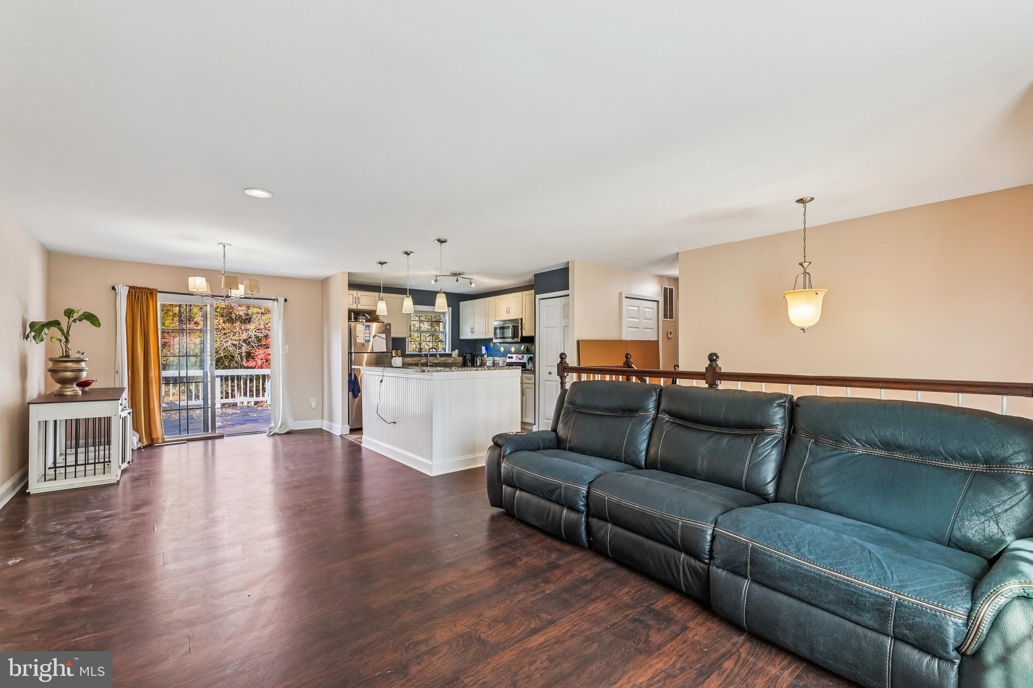 BARONS - Residential