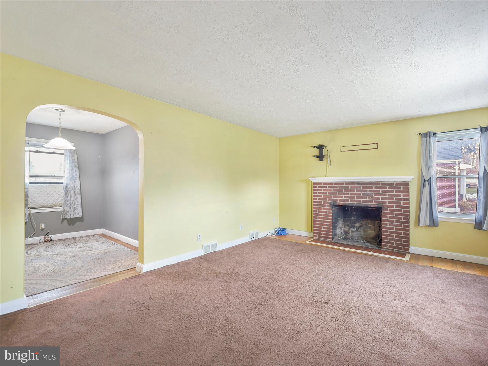 12034 MAYFAIR AVENUE