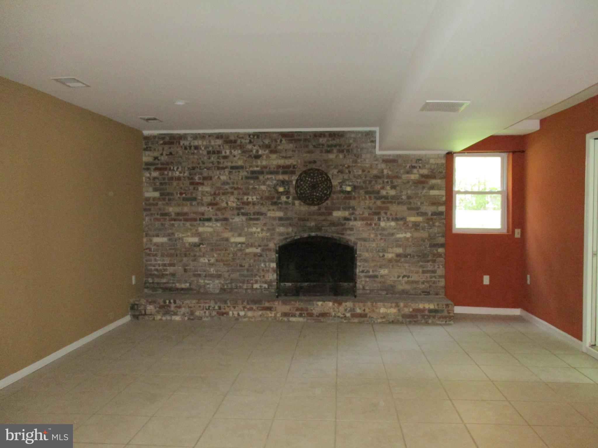 GREAT FALLS MANOR - Residential Lease