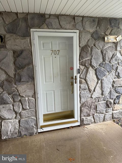 Townhouse For Sale - 707 Schley Avenue<br/> TOMS RIVER, NJ 08755