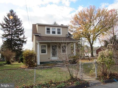 8 FAIRVIEW AVENUE BAUSMAN PA 17504
