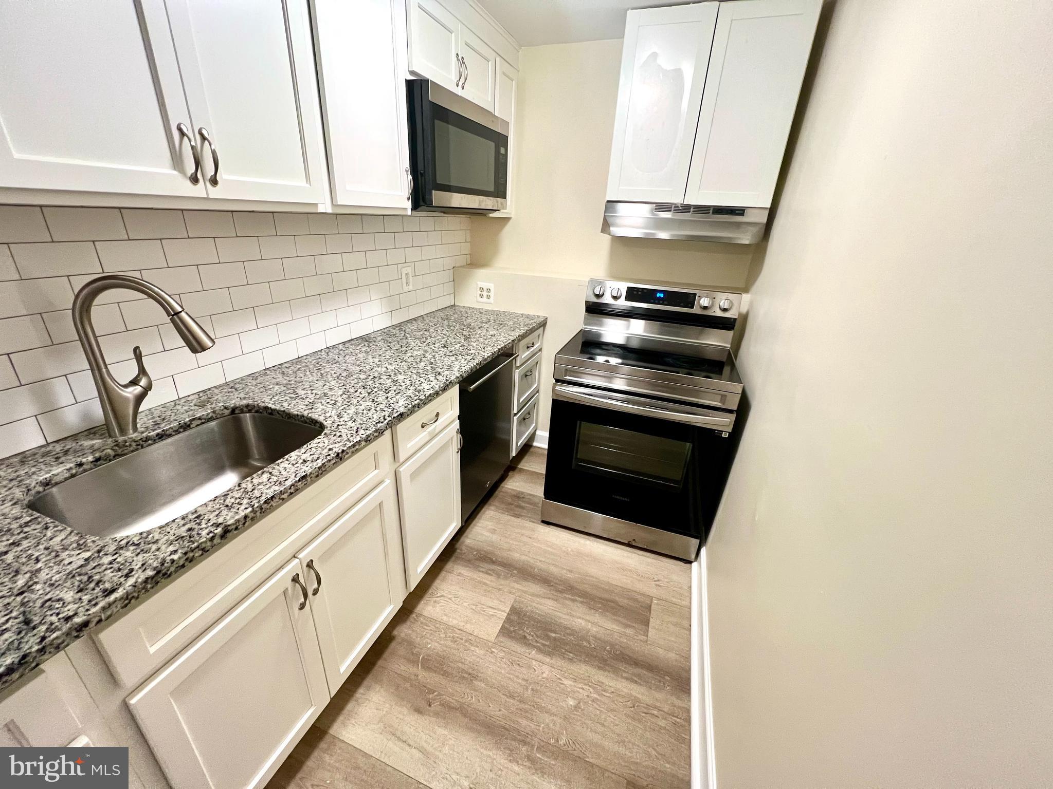 DRESDEN GREEN - Residential