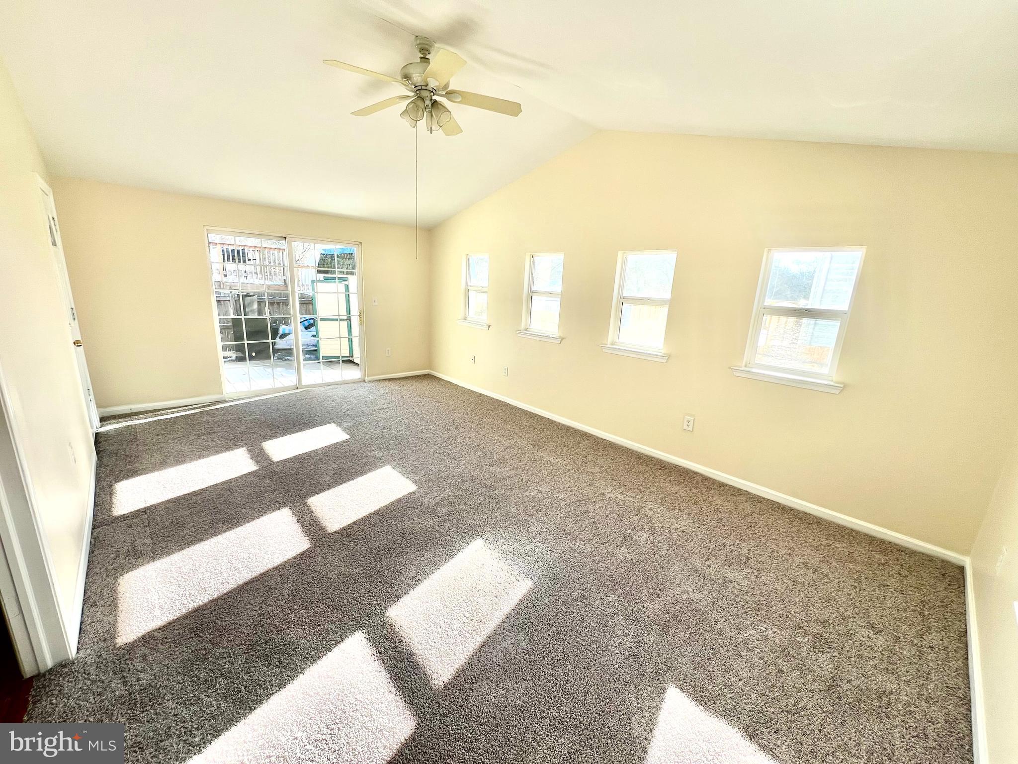 DRESDEN GREEN - Residential