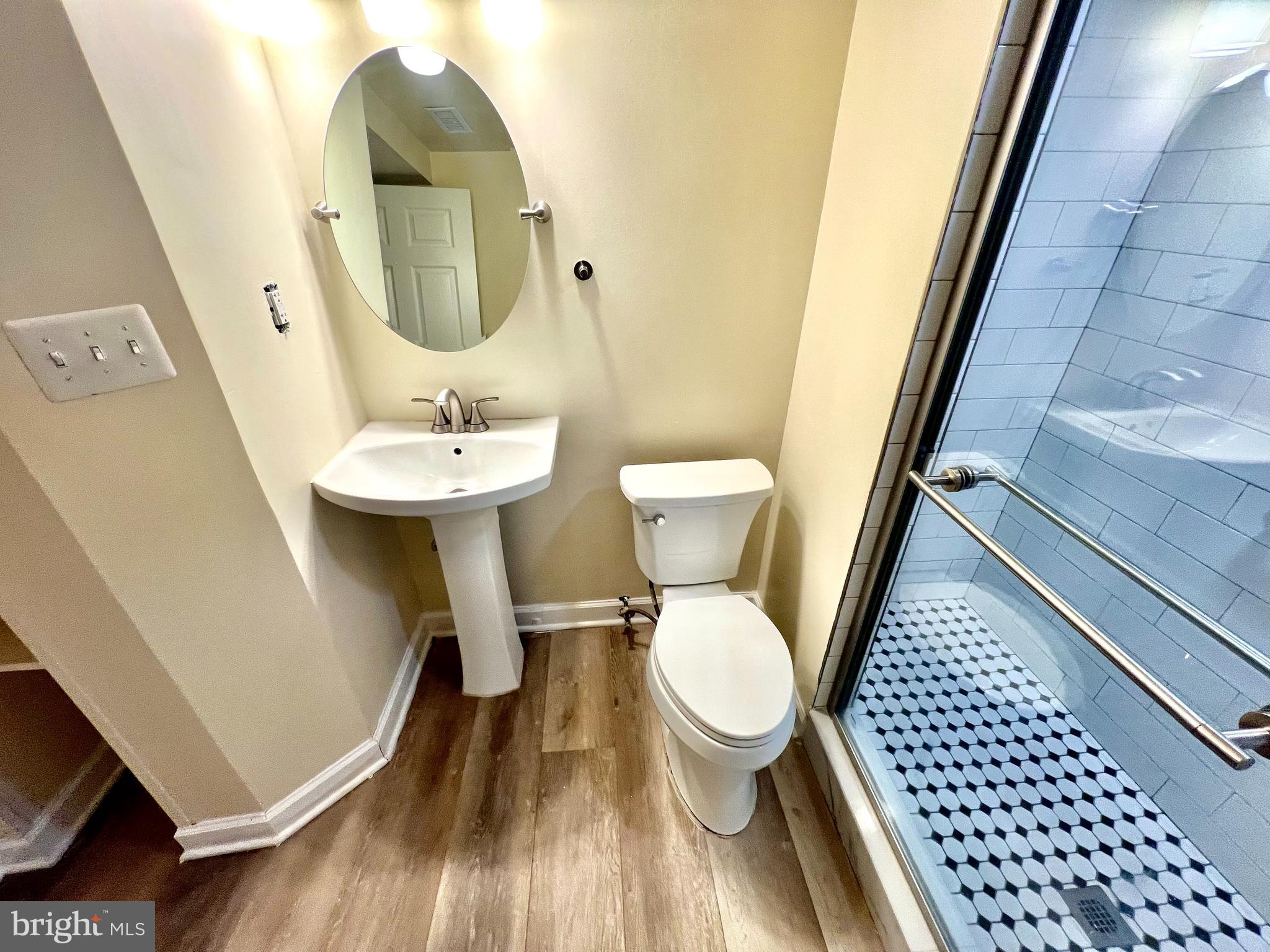 DRESDEN GREEN - Residential