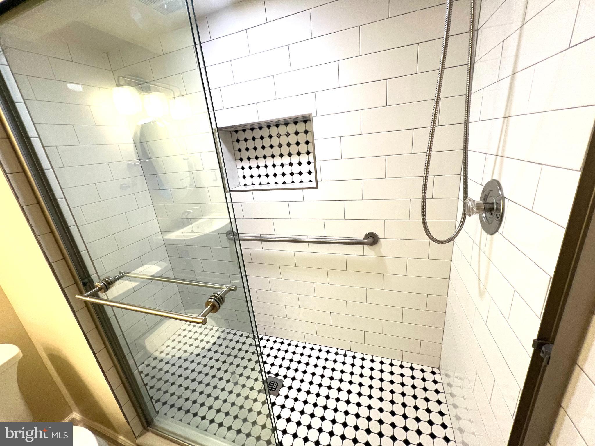 DRESDEN GREEN - Residential