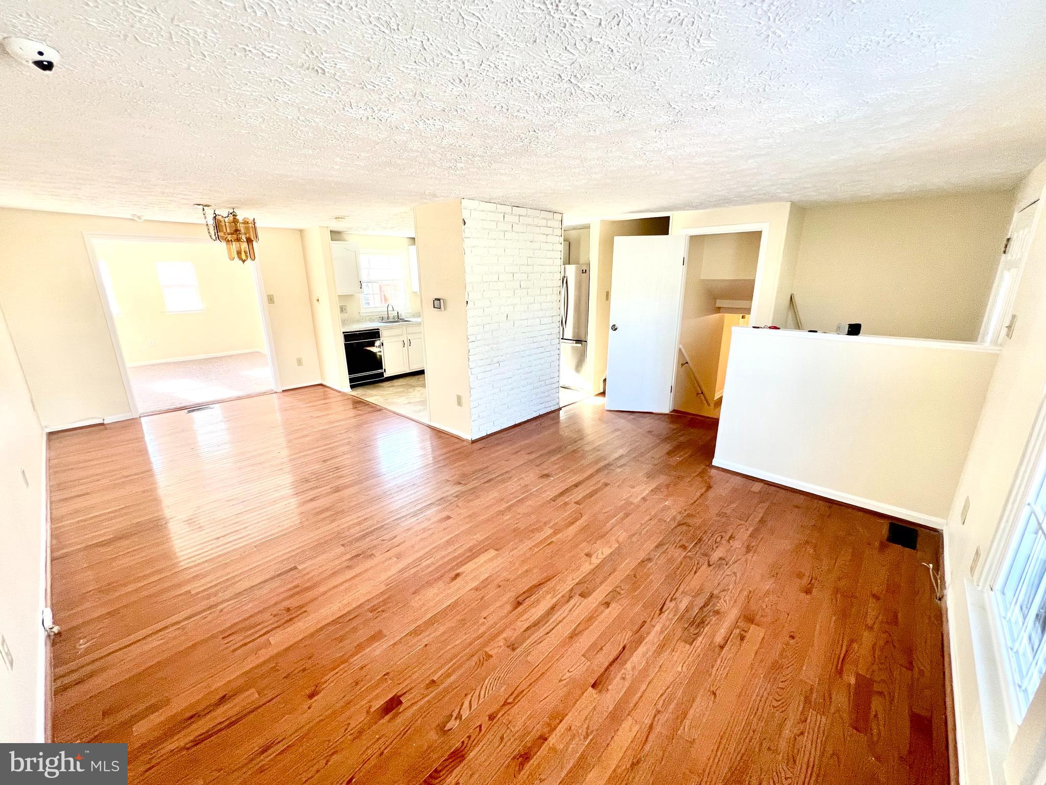 DRESDEN GREEN - Residential