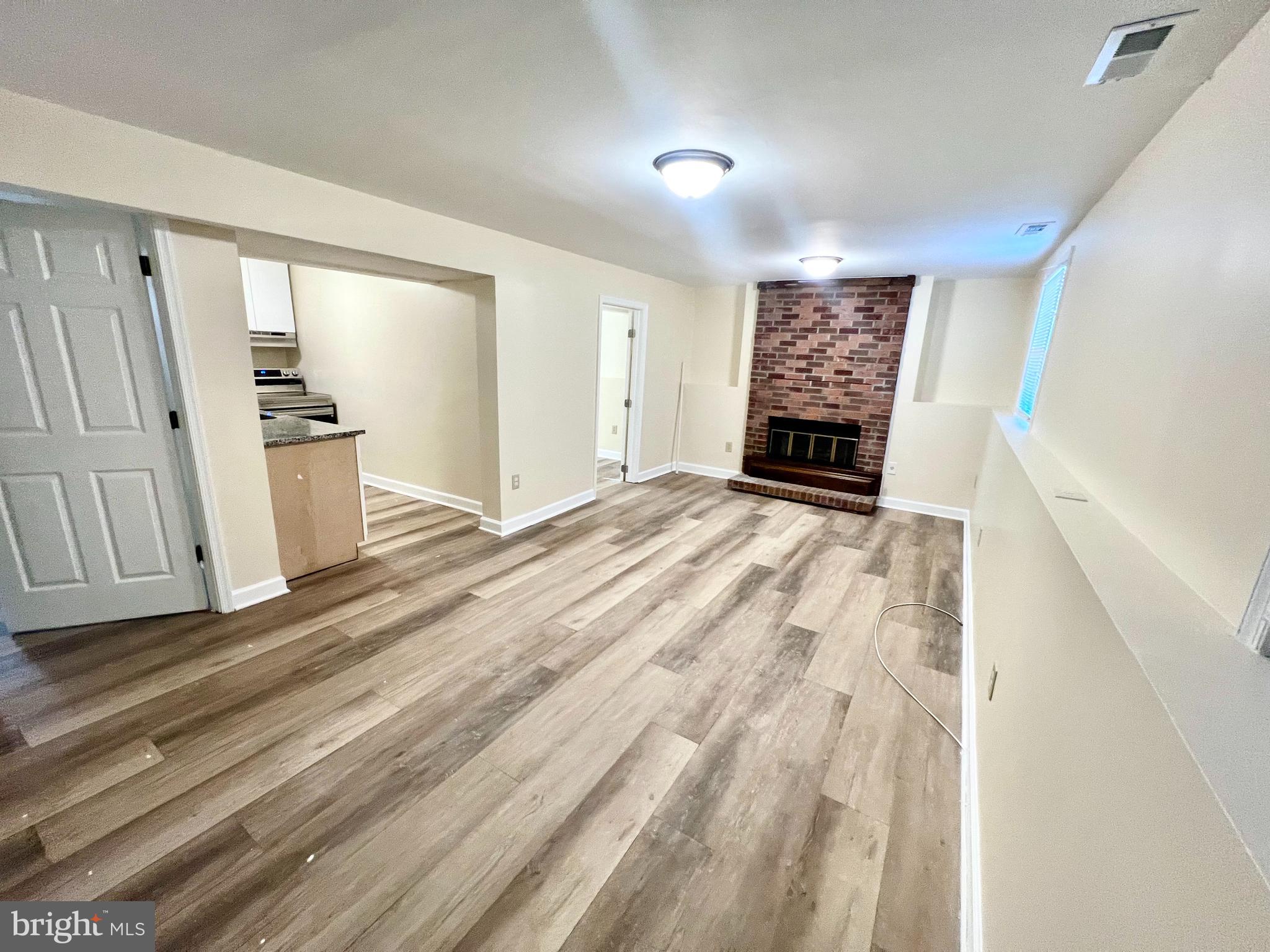 DRESDEN GREEN - Residential