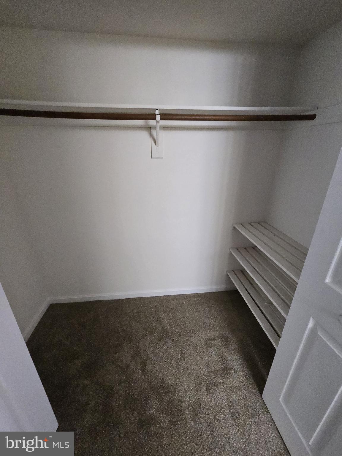 ST CHARLES HAMPSHIRE - Residential